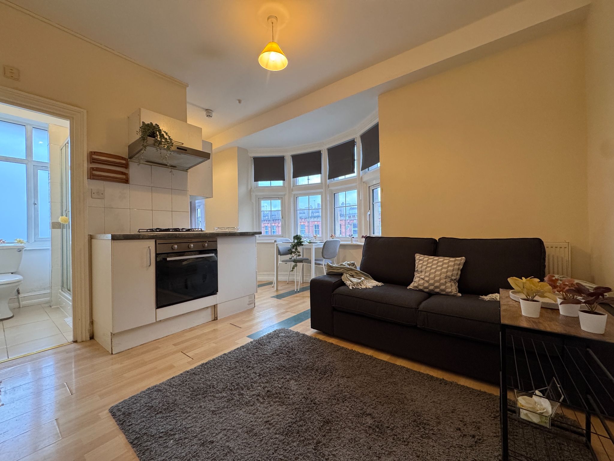 1 bedroom flat flat/apartment To Let in London - Photograph 1