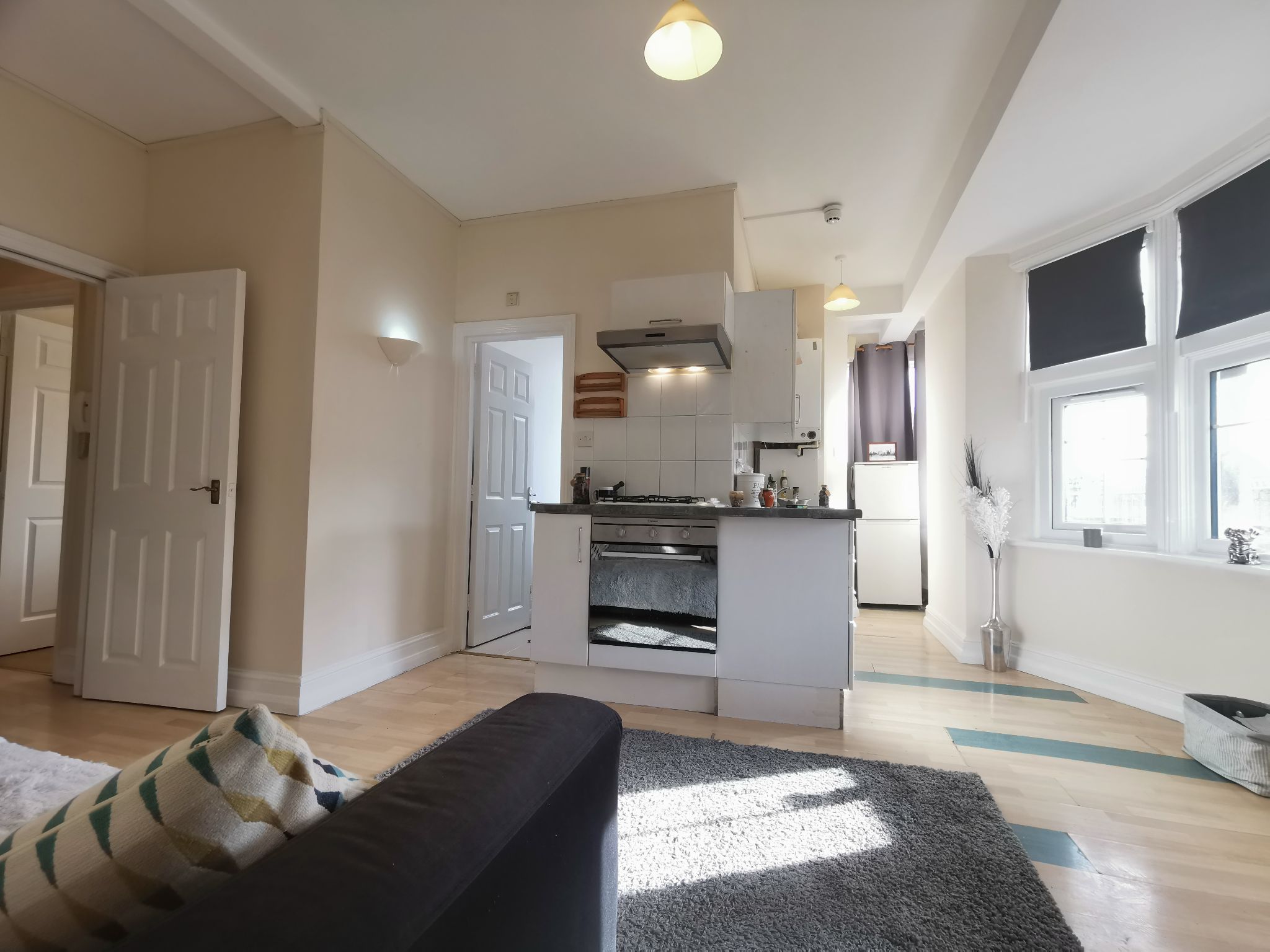 1 bedroom flat flat/apartment To Let in London - Photograph 9