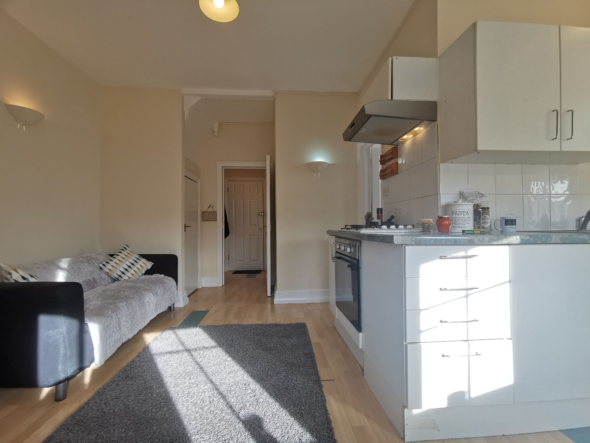 1 bedroom flat flat/apartment To Let in London - Photograph 10