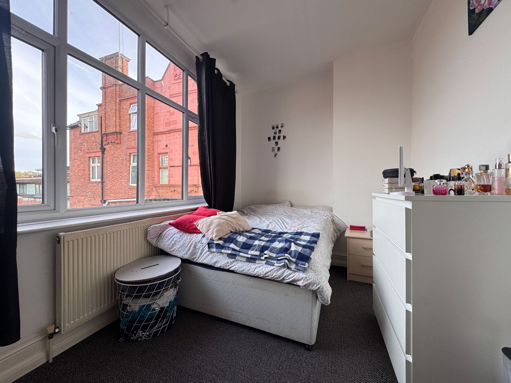 1 bedroom flat flat/apartment To Let in London - Photograph 2