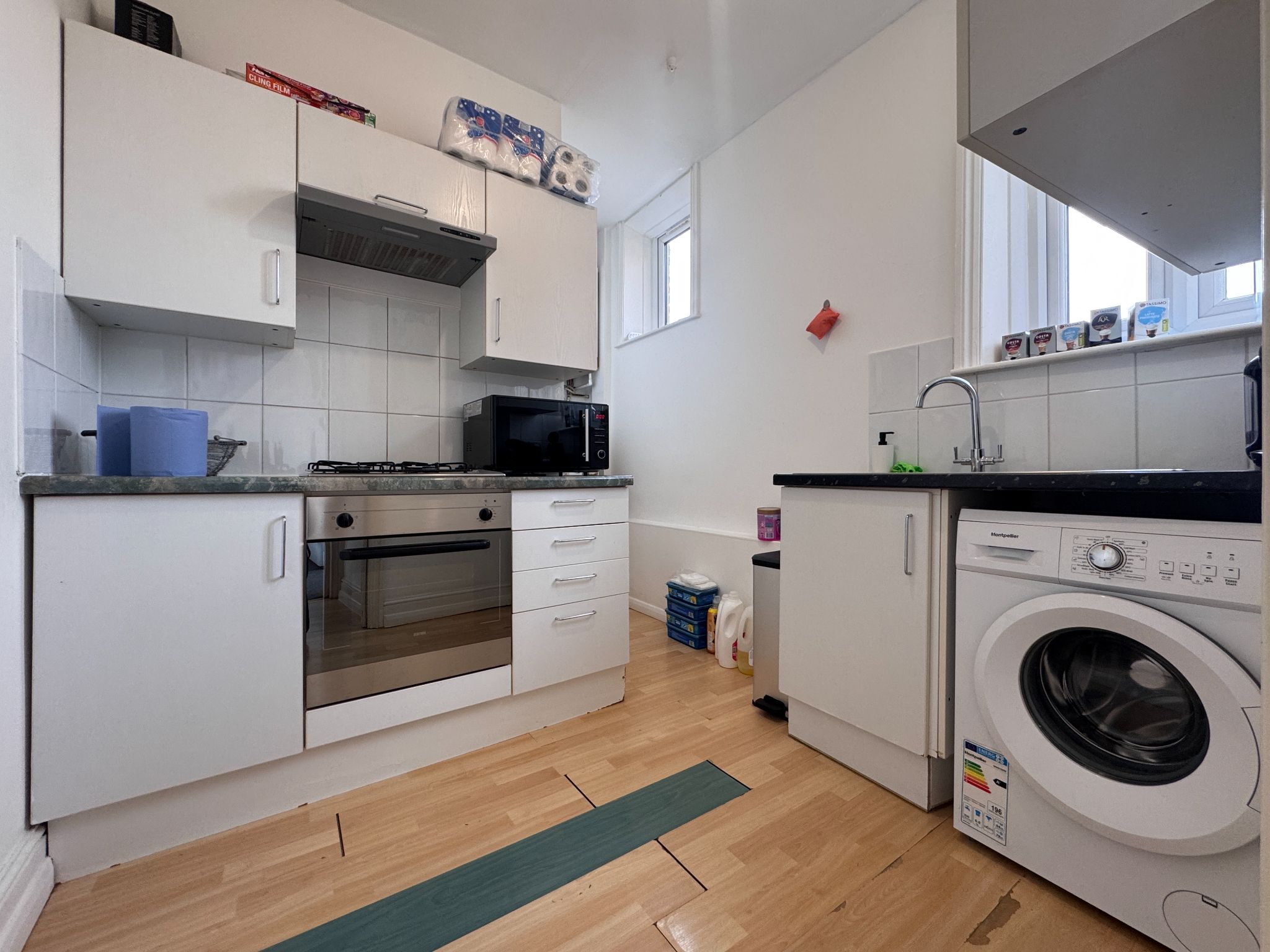 1 bedroom flat flat/apartment To Let in London - Photograph 1