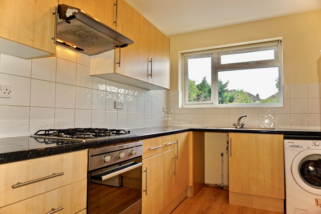 2 bedroom flat flat/apartment Let in Willesden Green - SEP KITCHEN-DINING ROOM