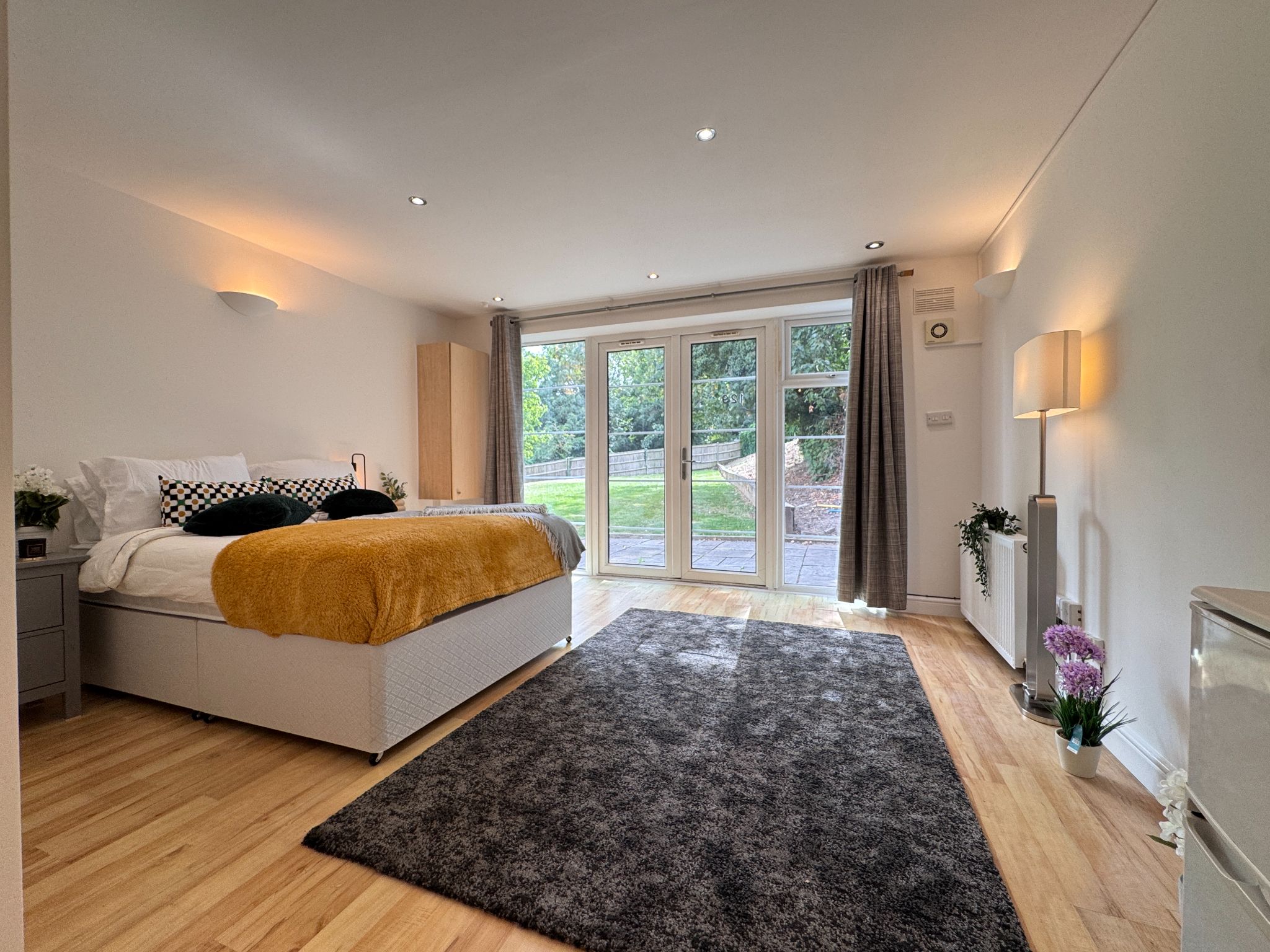 1 bedroom studio flat/apartment To Let in Wembley - Photograph 3