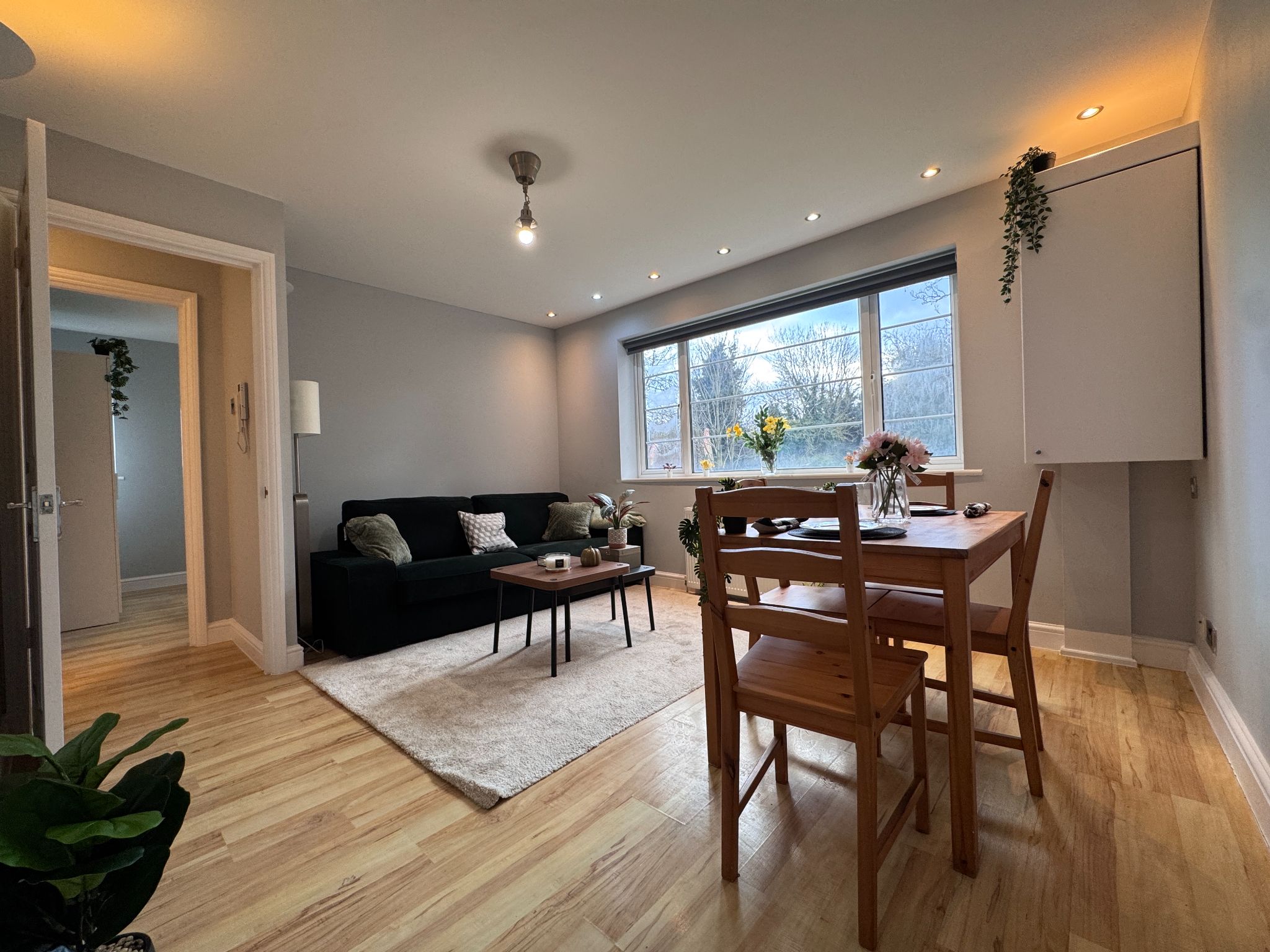 2 bedroom apartment flat/apartment To Let in Wembley - Photograph 2