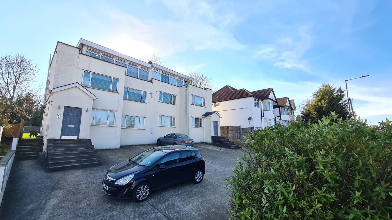 2 bedroom apartment flat/apartment To Let in London - Photograph 7