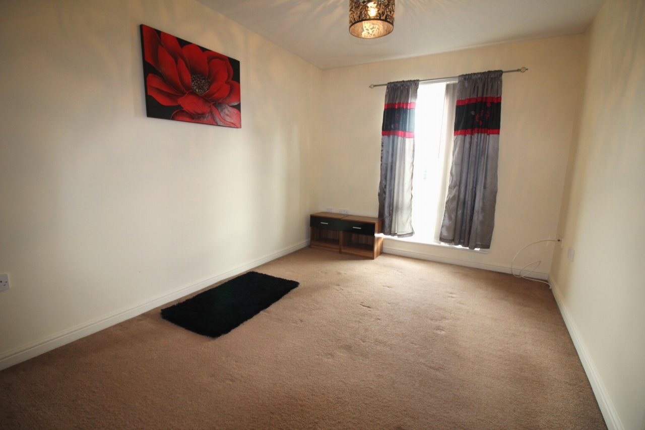 1 bedroom apartment flat/apartment To Let in Birmingham - Photograph 5.