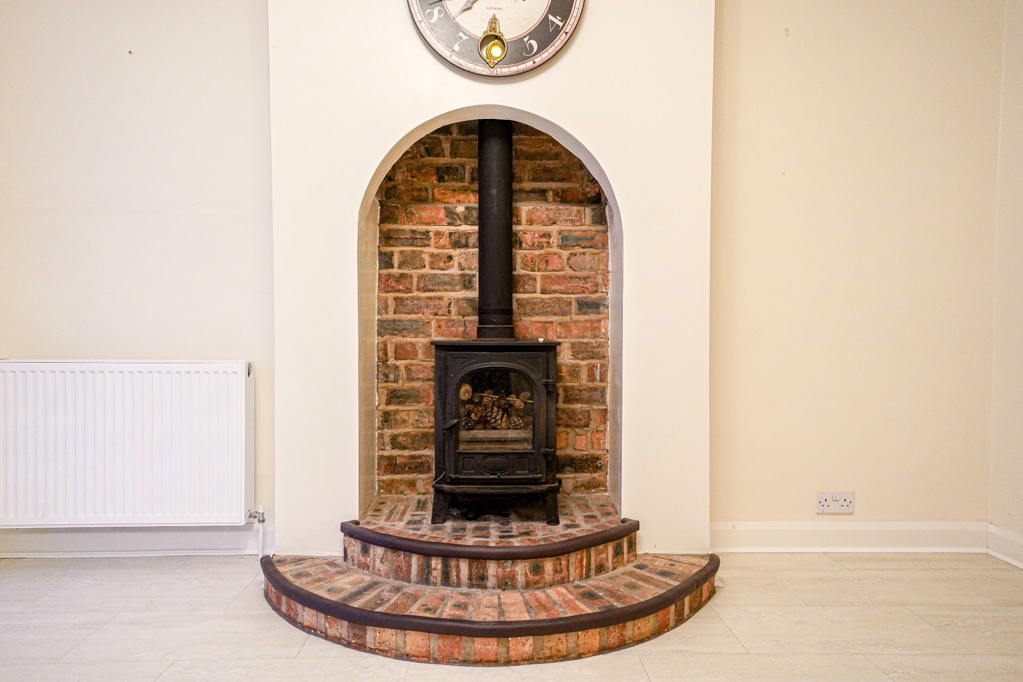 3 bedroom semi-detached house For Sale in Solihull - Photograph 9.