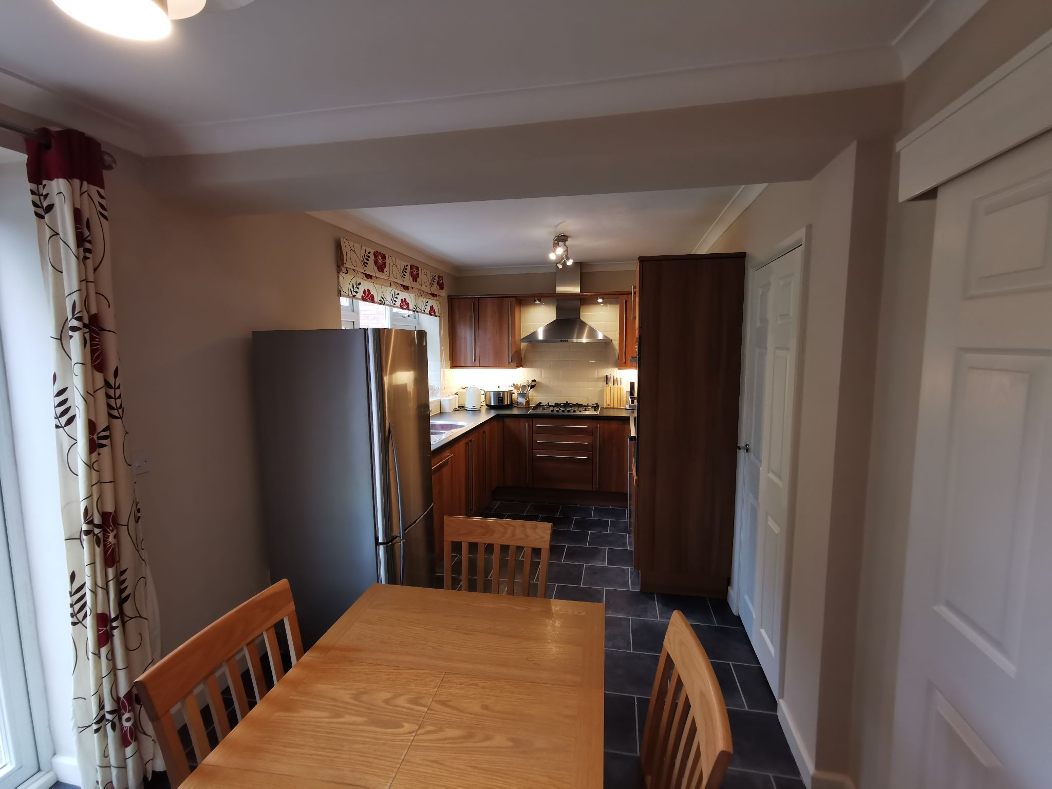 4 bedroom semi-detached house Let Agreed in Solihull - Photograph 6.