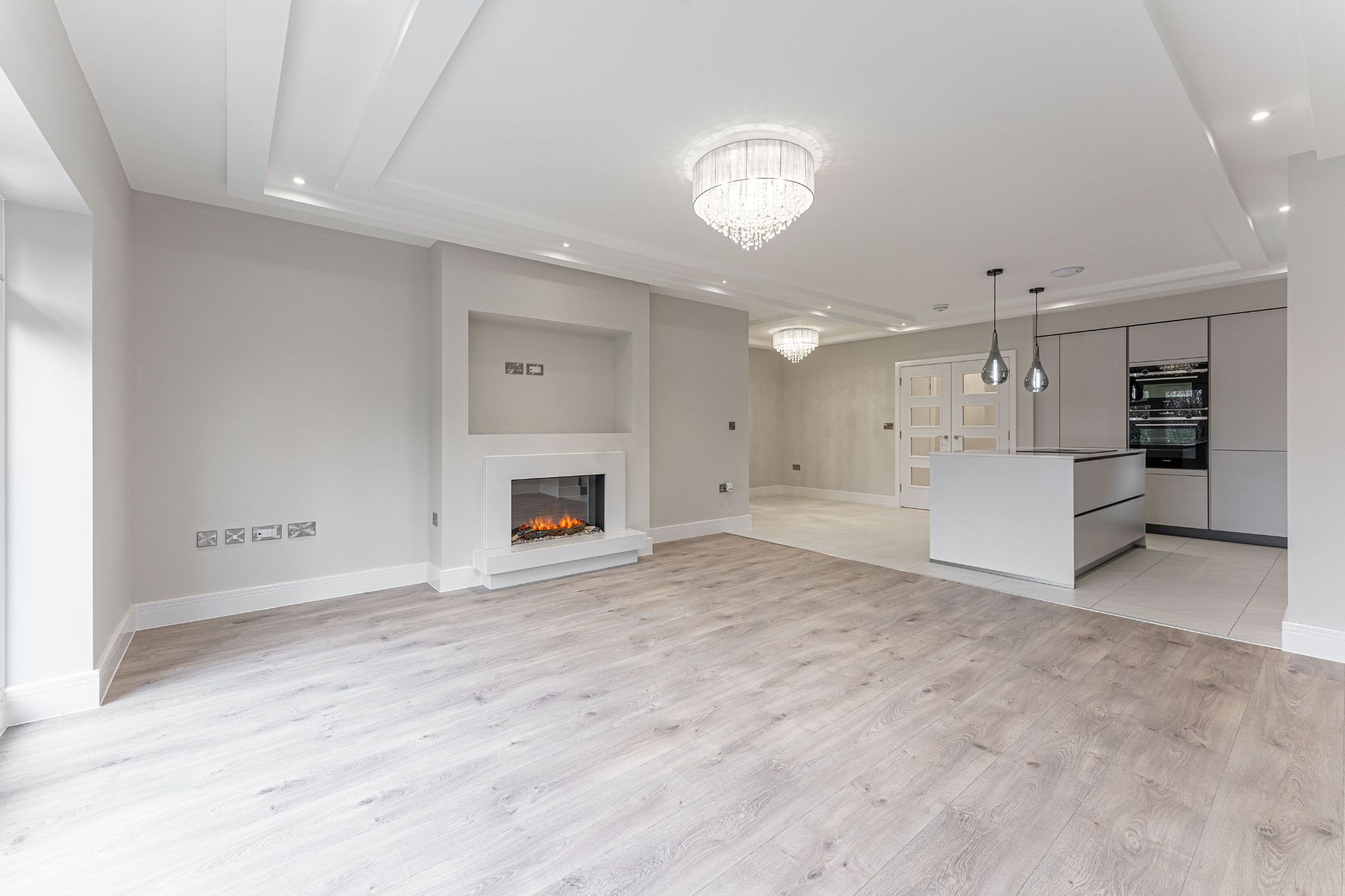 2 bedroom apartment flat/apartment SSTC in Solihull - Photograph 5.