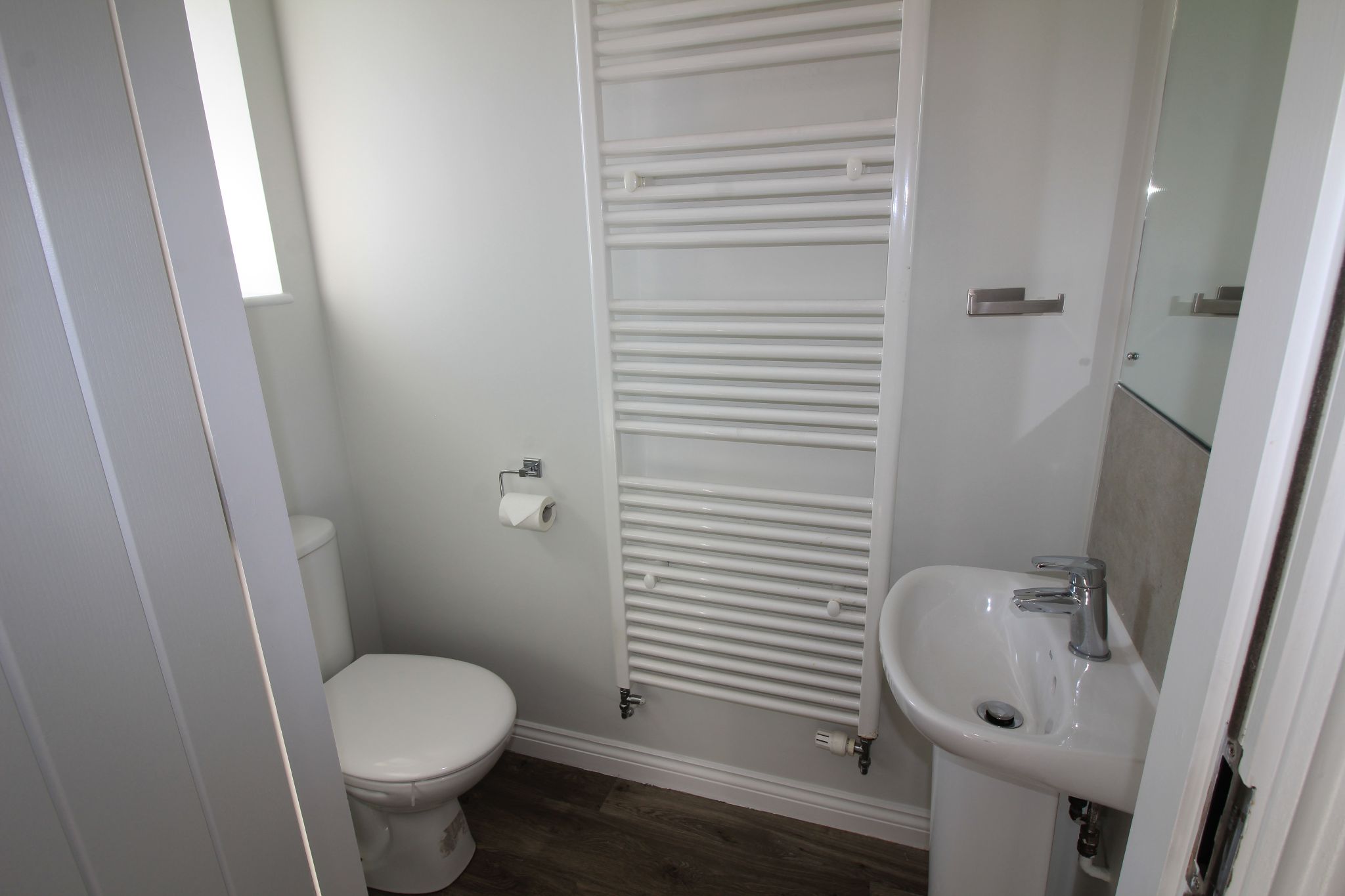 5 bedroom semi-detached house To Let in Birmingham - Photograph 3.