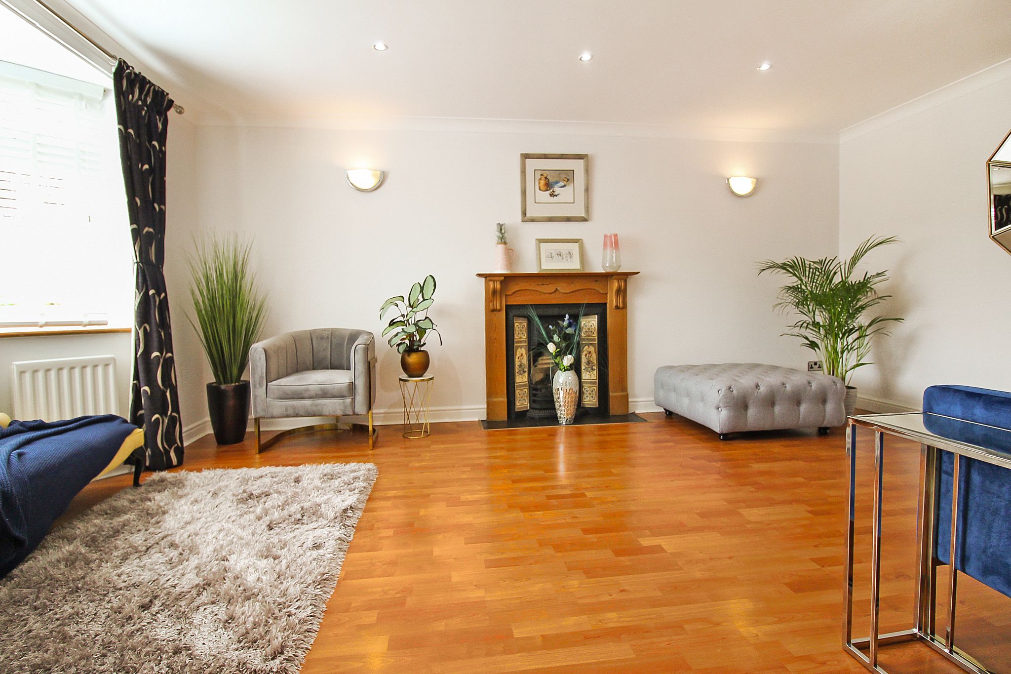 4 bedroom detached house SSTC in Solihull - Photograph 5.