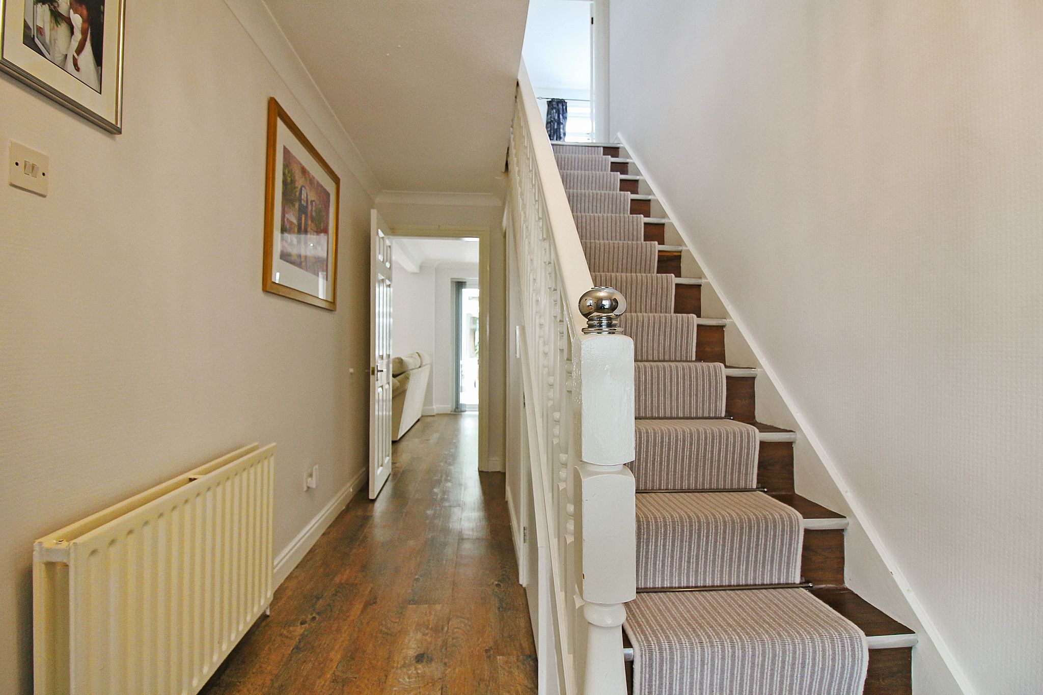 4 bedroom detached house SSTC in Solihull - Photograph 8.