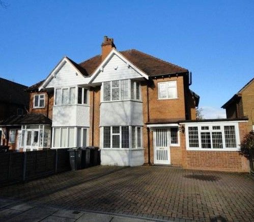 3 bedroom semi-detached house Let Agreed in Birmingham - Photograph 1.