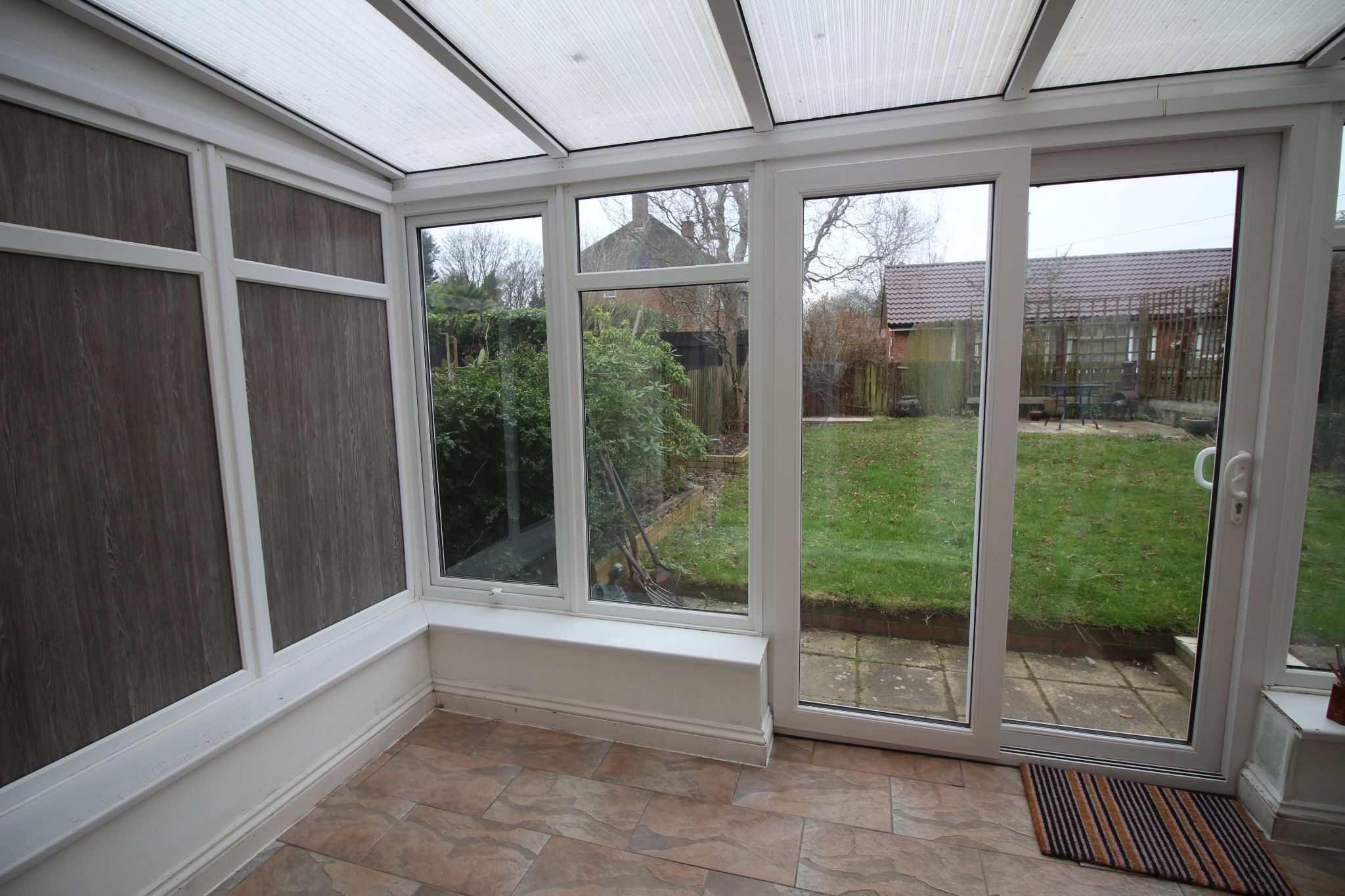 3 bedroom semi-detached house Let Agreed in Solihull - Photograph 4.