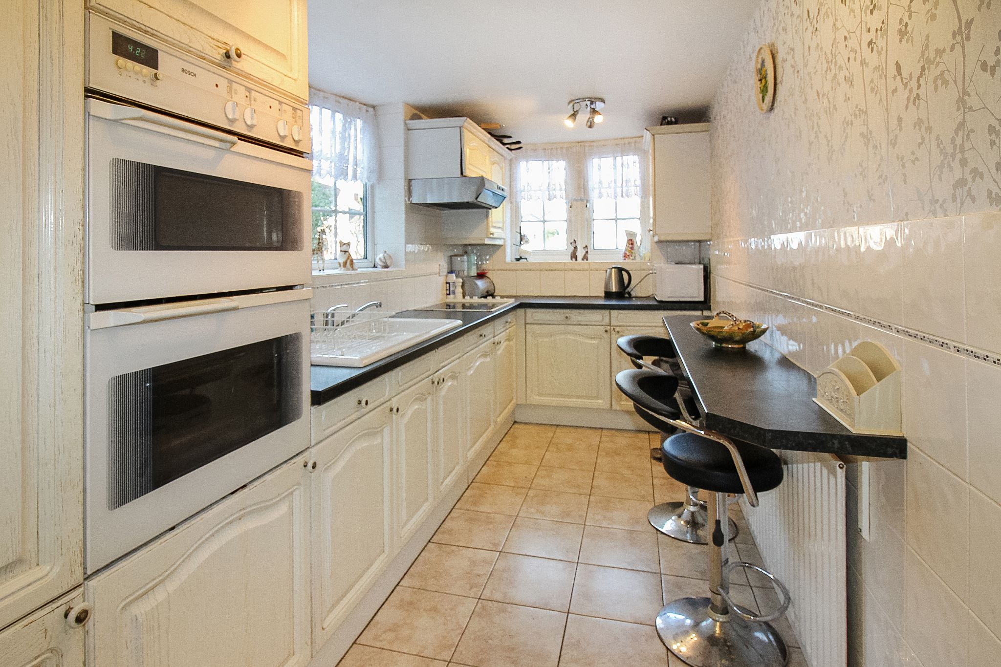4 bedroom detached house For Sale in Solihull - Photograph 3.