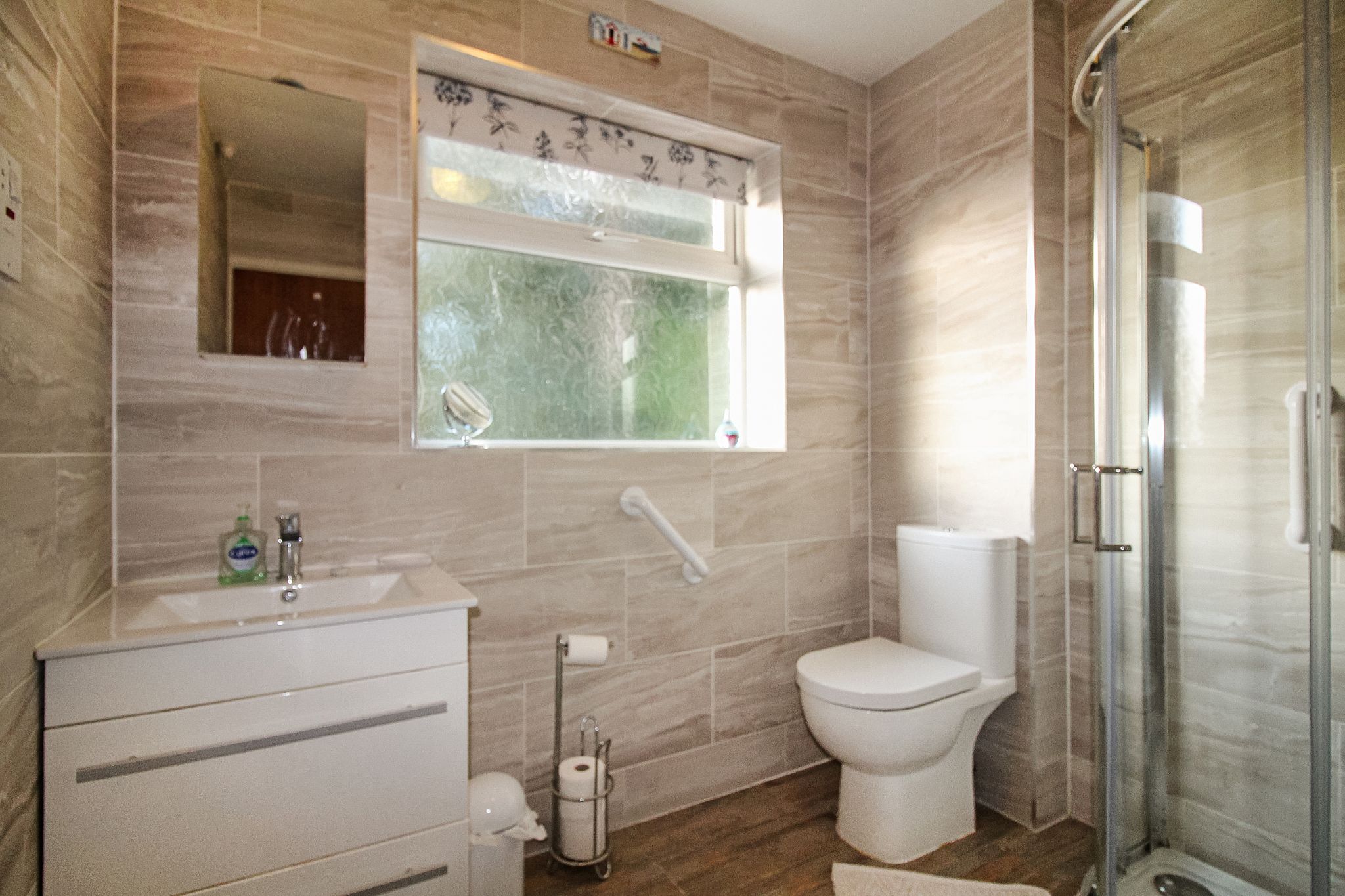 4 bedroom detached house For Sale in Solihull - Photograph 12.
