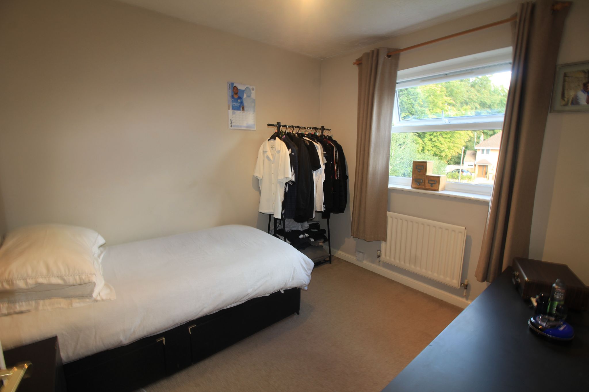 3 bedroom end terraced house Let Agreed in Solihull - Photograph 8.