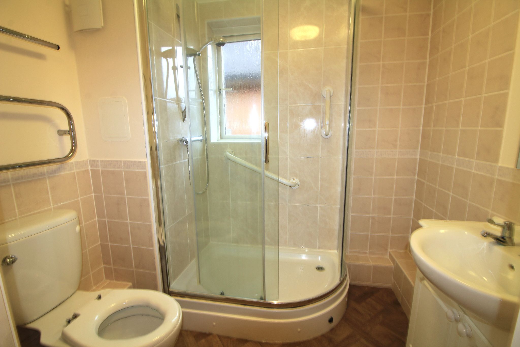 1 bedroom apartment flat/apartment For Sale in Solihull - Photograph 7.