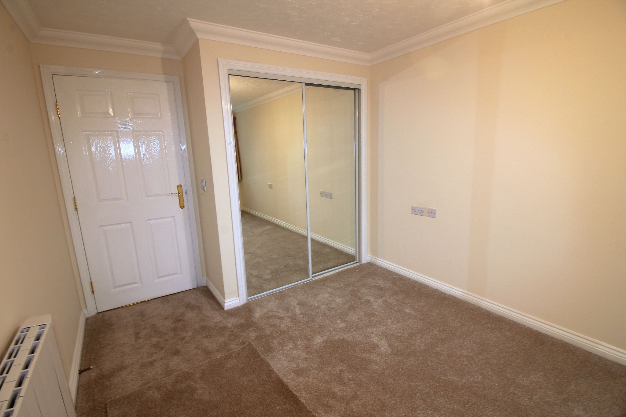 1 bedroom apartment flat/apartment For Sale in Solihull - Photograph 6.