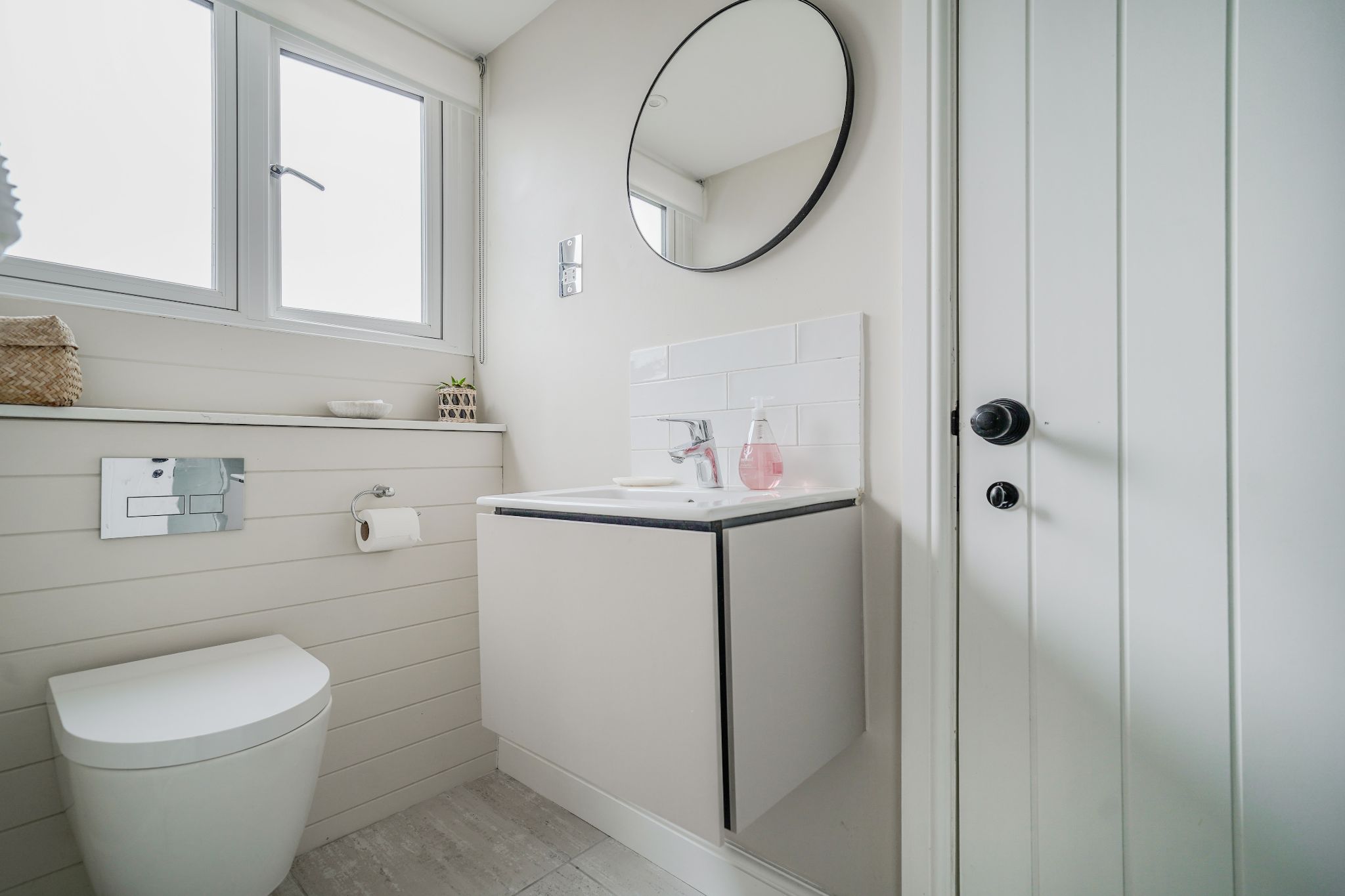 3 bedroom detached bungalow For Sale in Solihull - Photograph 26.
