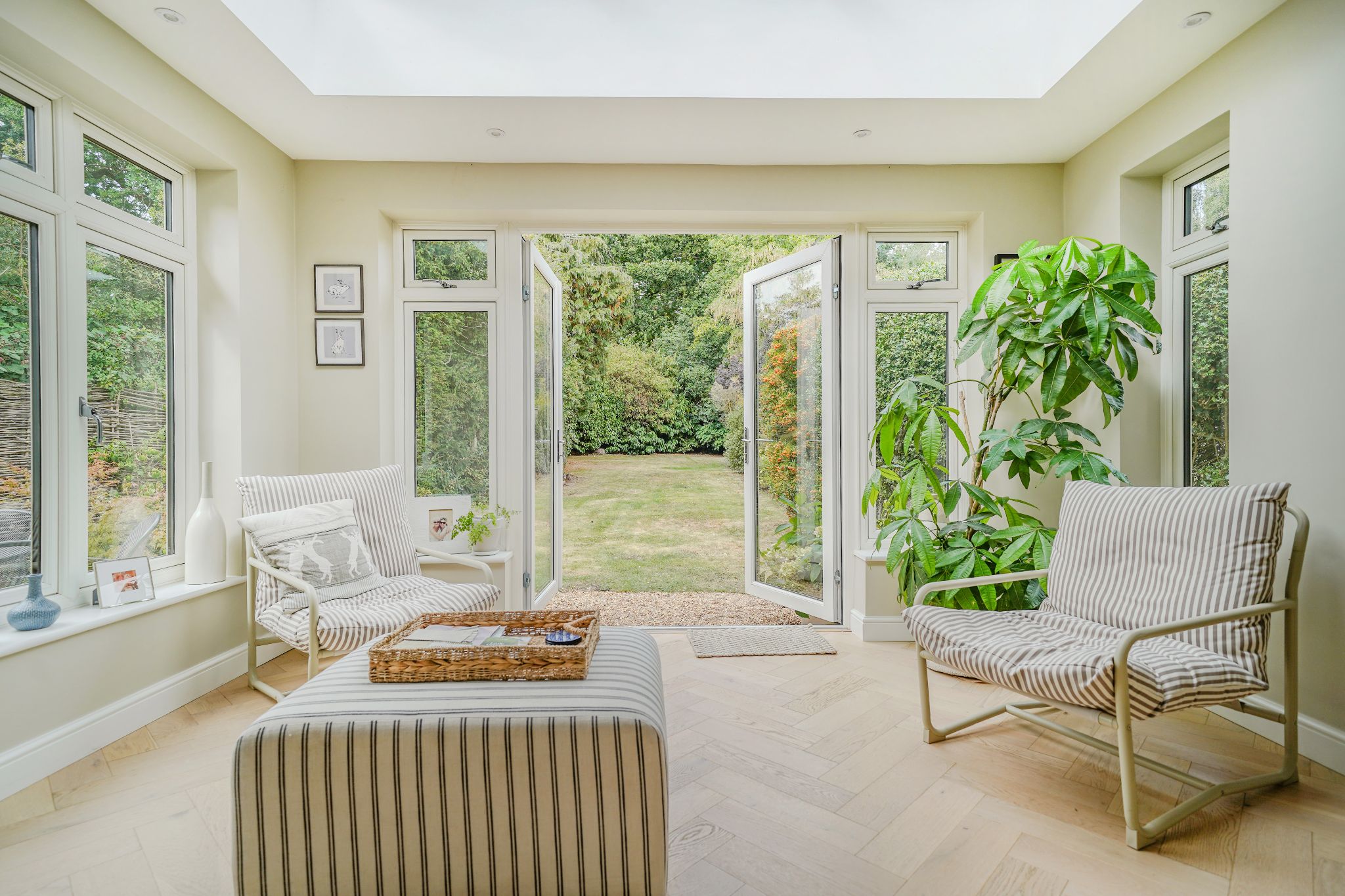 3 bedroom detached bungalow For Sale in Solihull - Photograph 7.