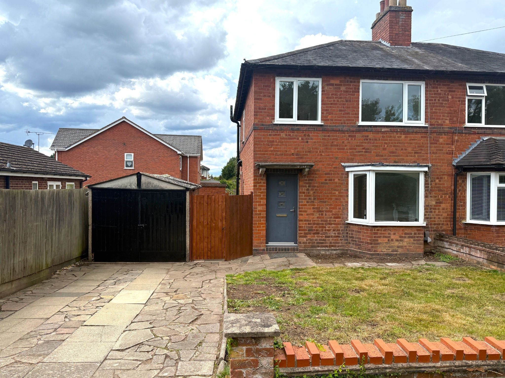 3 bedroom semi-detached house To Let in Solihull - Photograph 14.