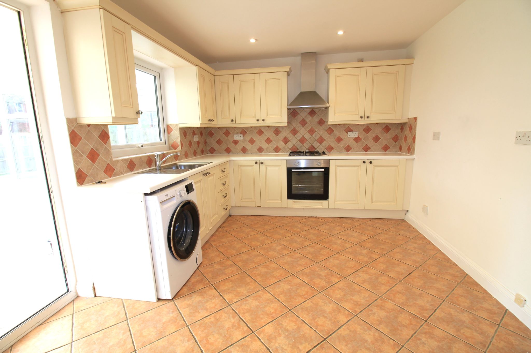 3 bedroom semi-detached house To Let in Solihull - Photograph 3.
