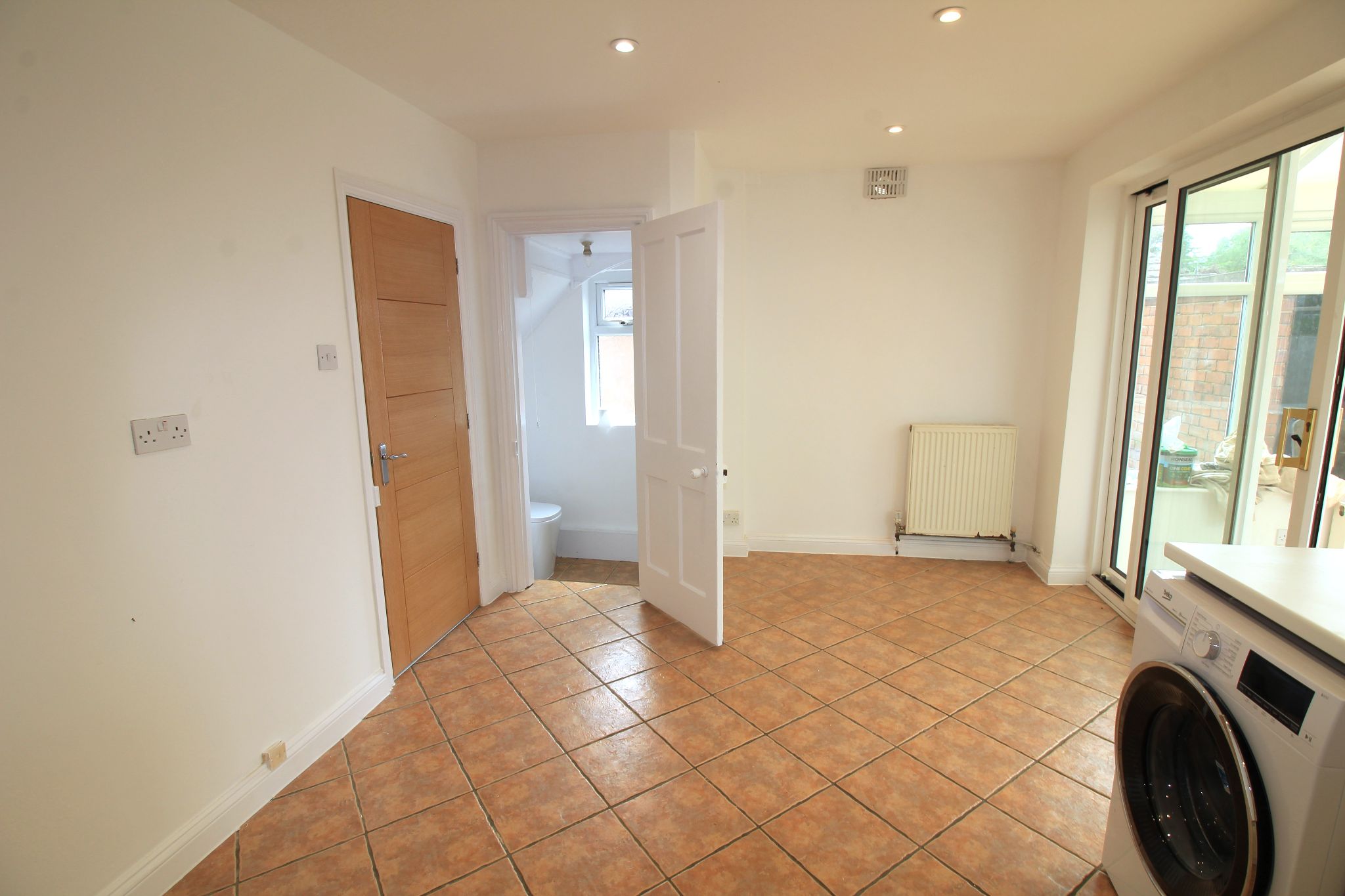 3 bedroom semi-detached house To Let in Solihull - Photograph 4.