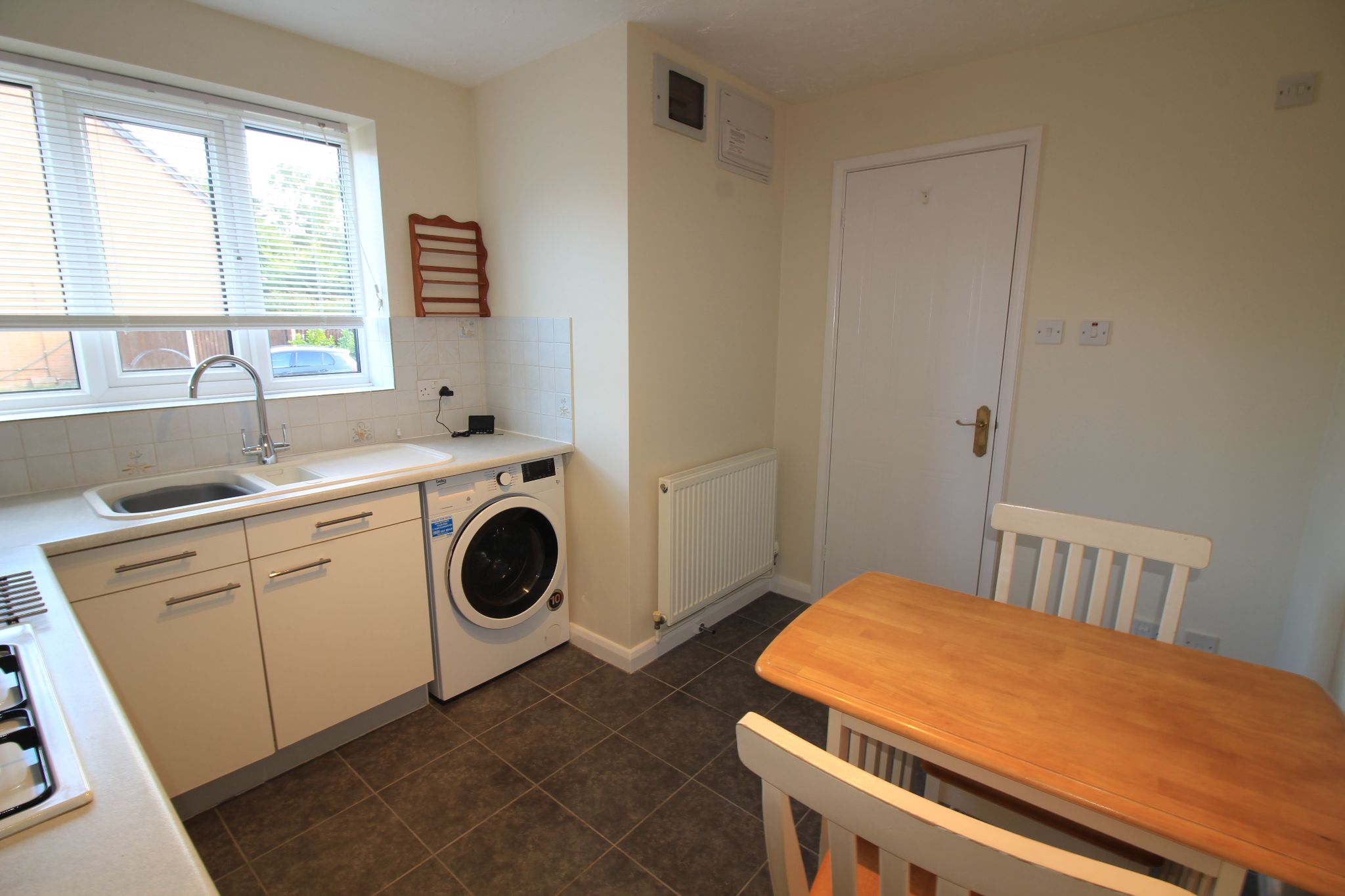 2 bedroom mews house To Let in Solihull - Photograph 3.