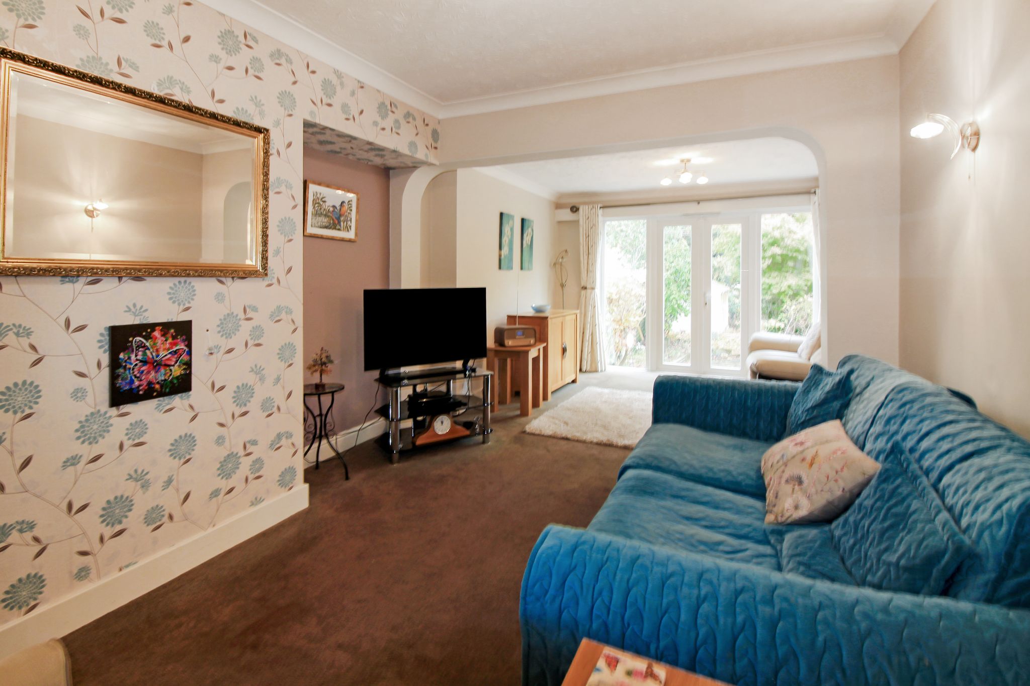 4 bedroom semi-detached house For Sale in Birmingham - Property photograph.