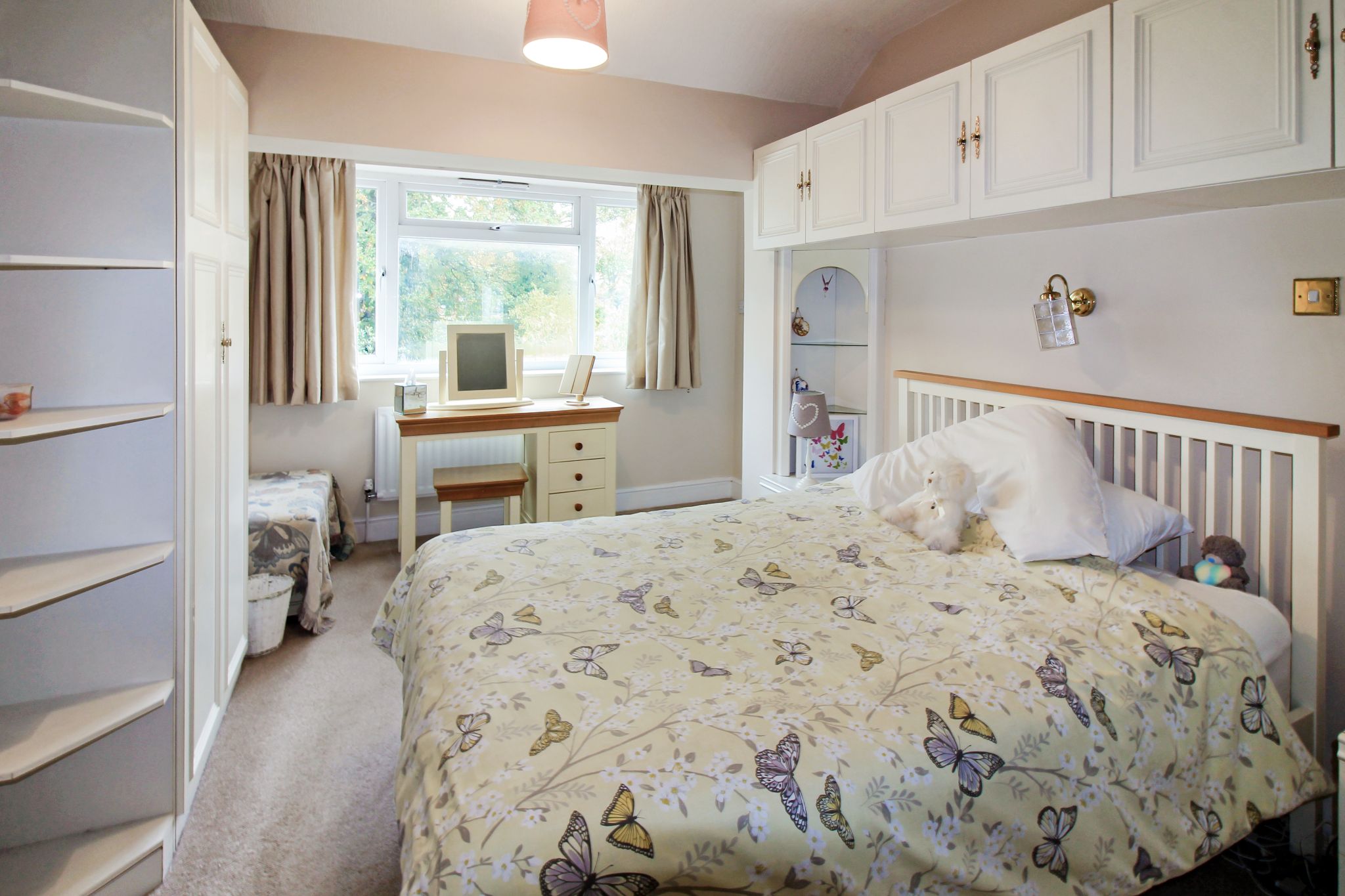 4 bedroom semi-detached house For Sale in Birmingham - Photograph 9.