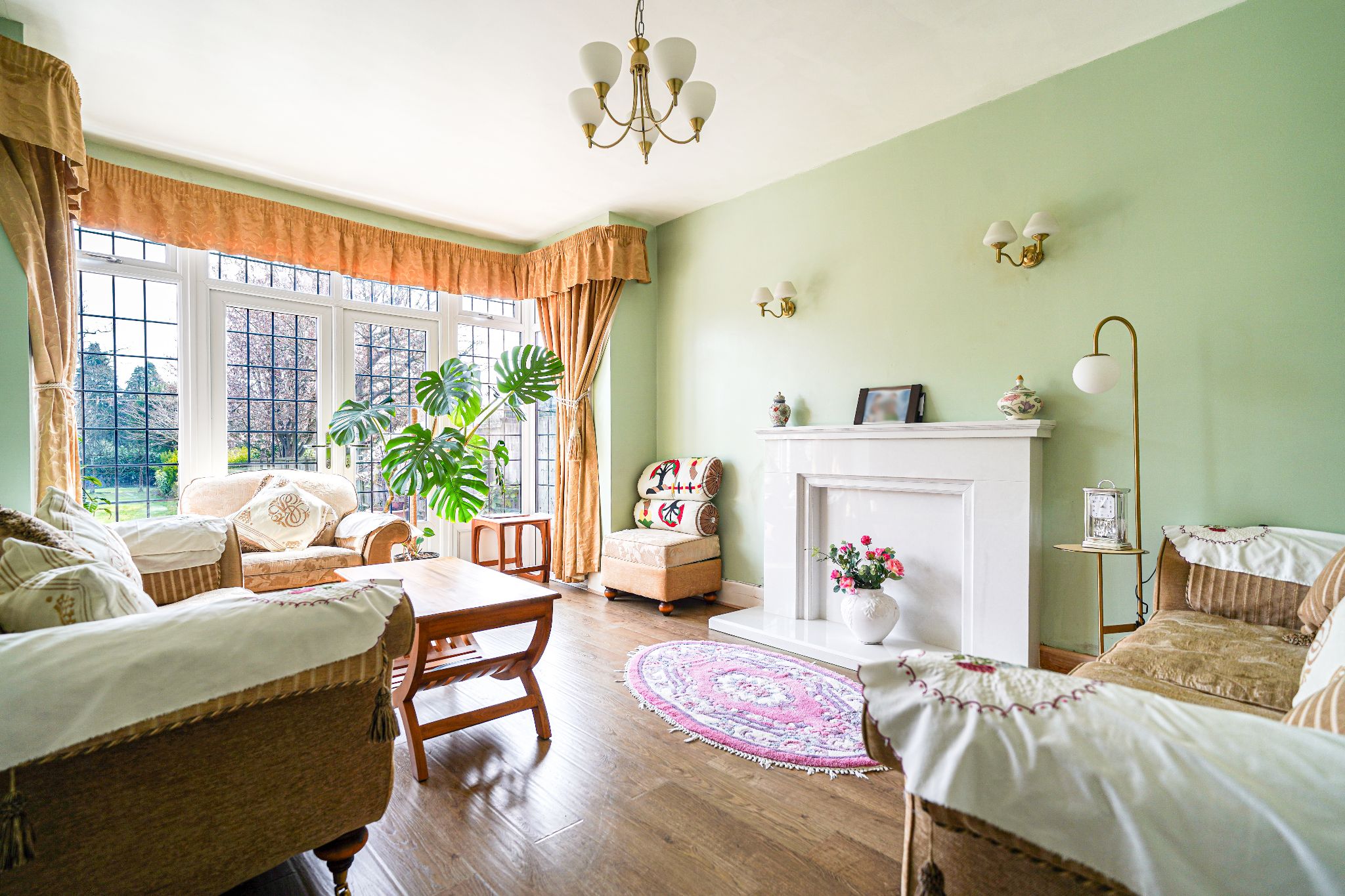 4 bedroom detached house For Sale in Solihull - Photograph 4.