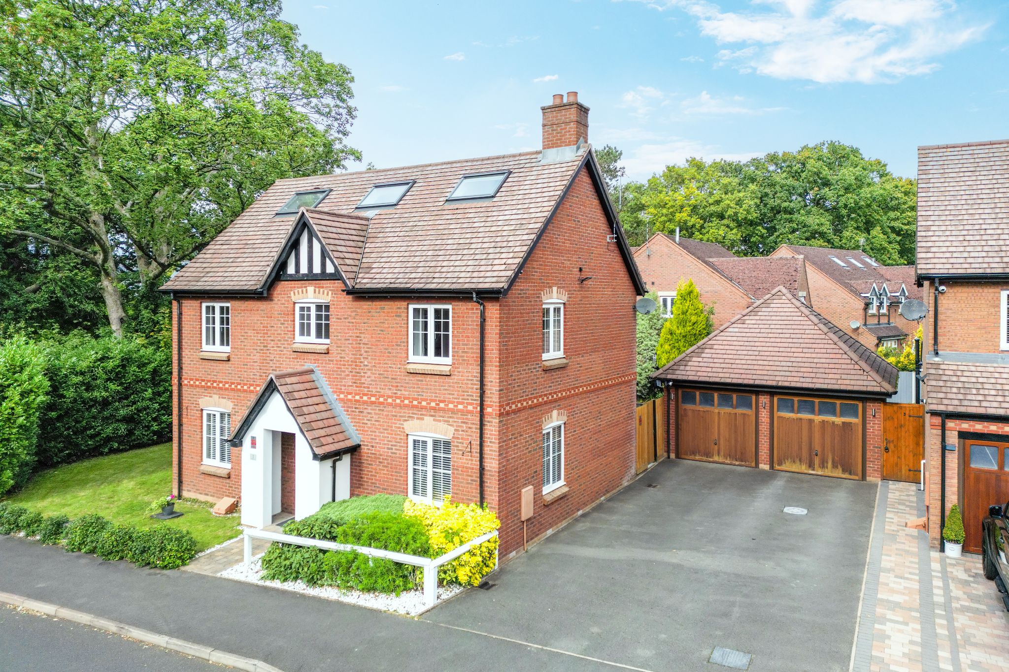 5 bedroom detached house SSTC in Solihull - Photograph 1.