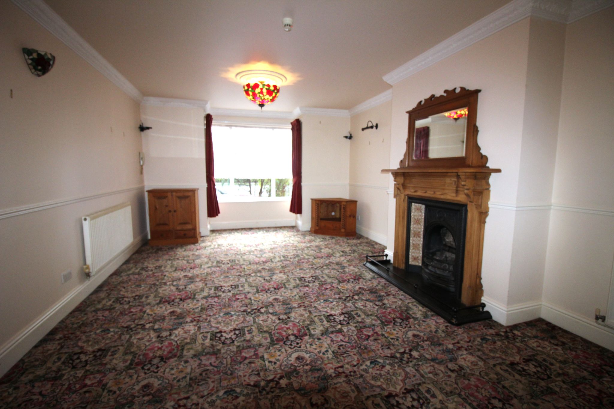 4 bedroom semi-detached house To Let in Solihull - Photograph 5.