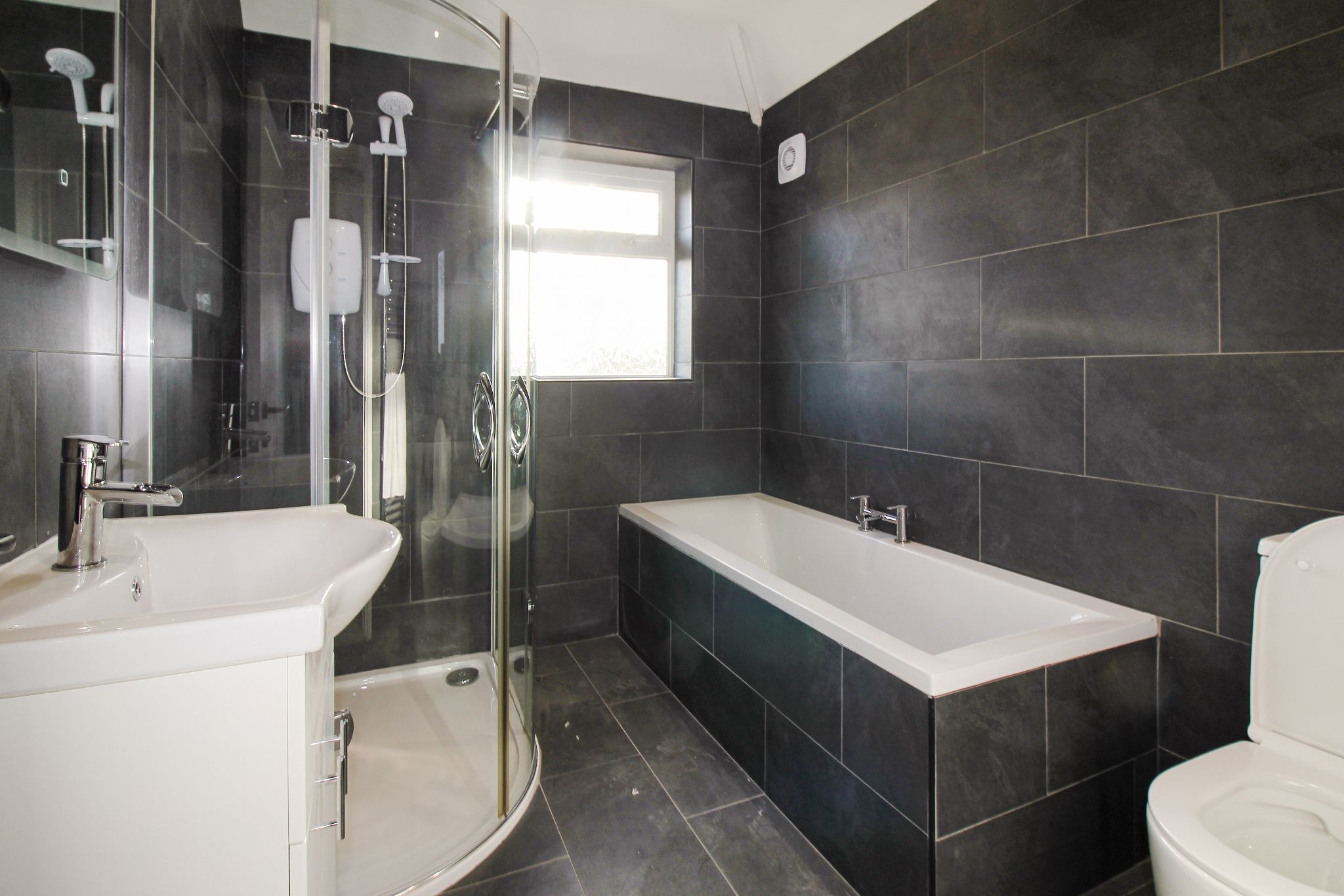 3 bedroom semi-detached house To Let in Solihull - Photograph 11.