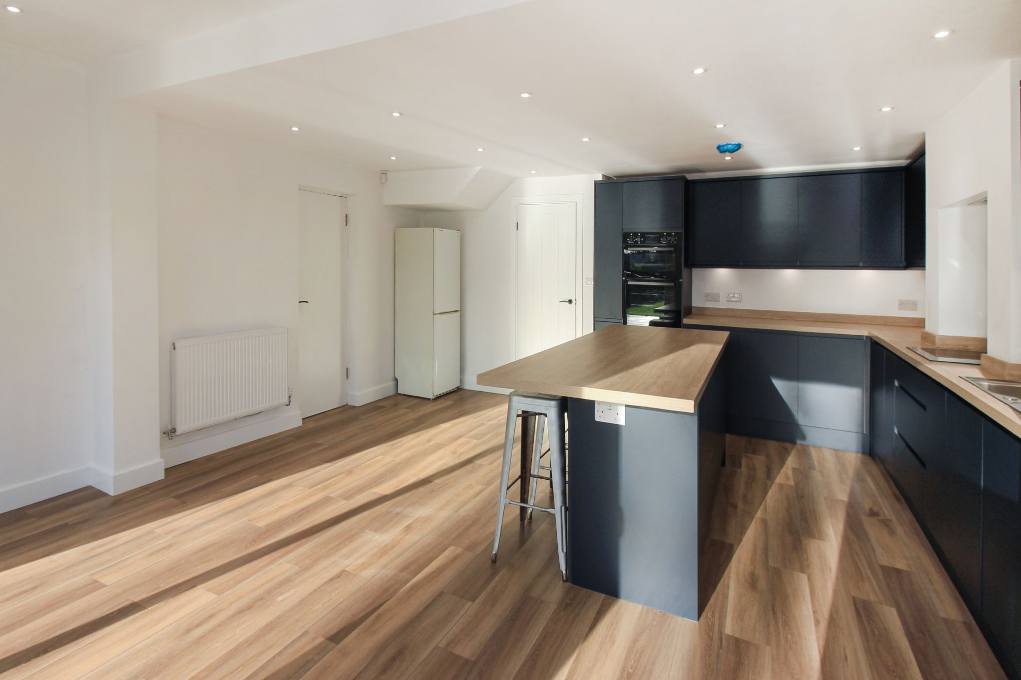 3 bedroom semi-detached house To Let in Solihull - Photograph 5.