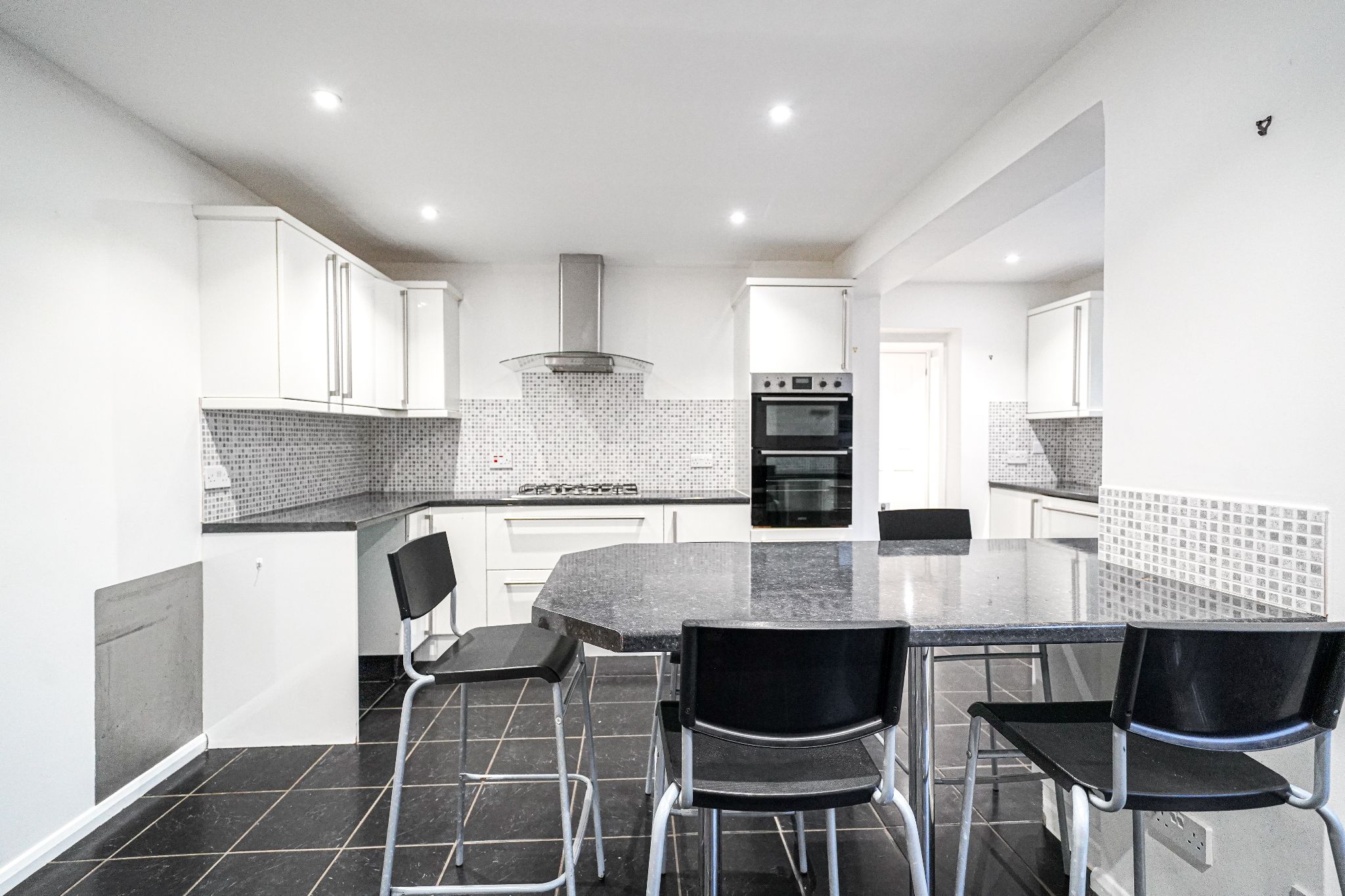 4 bedroom detached house For Sale in Solihull - Photograph 6.