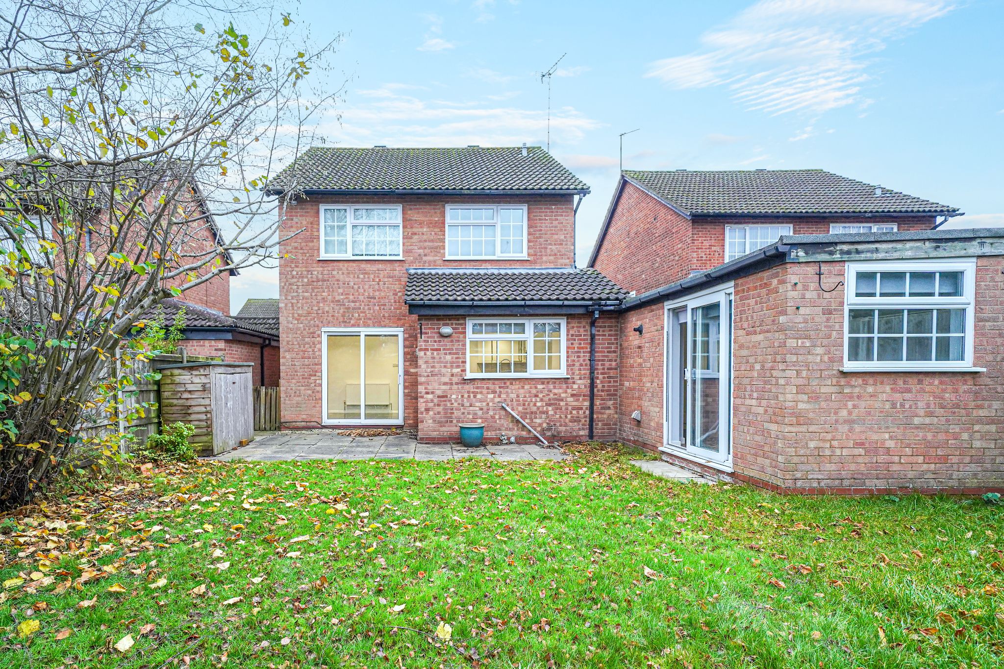 4 bedroom detached house For Sale in Solihull - Photograph 17.