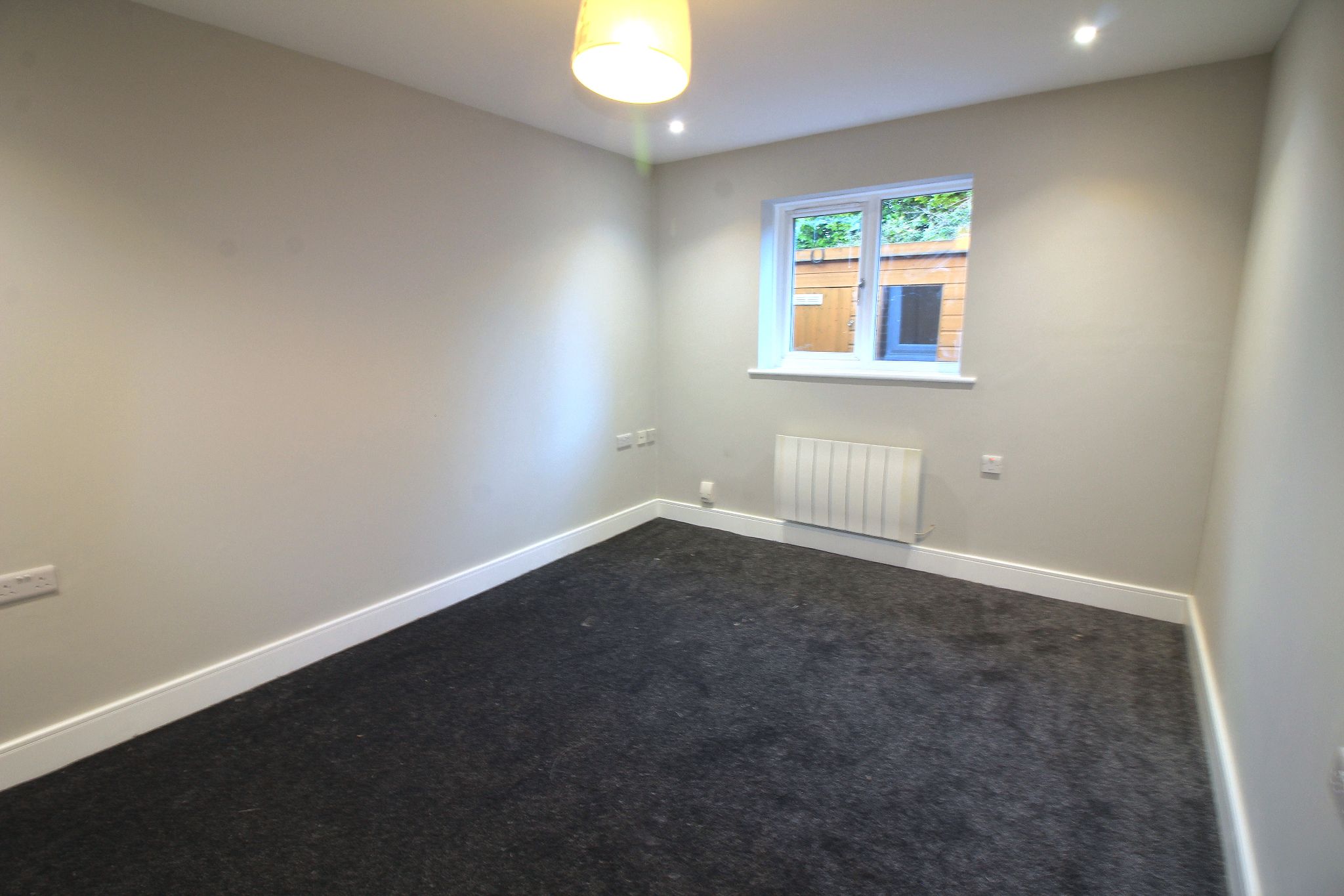 2 bedroom semi-detached bungalow To Let in Solihull - Photograph 7.