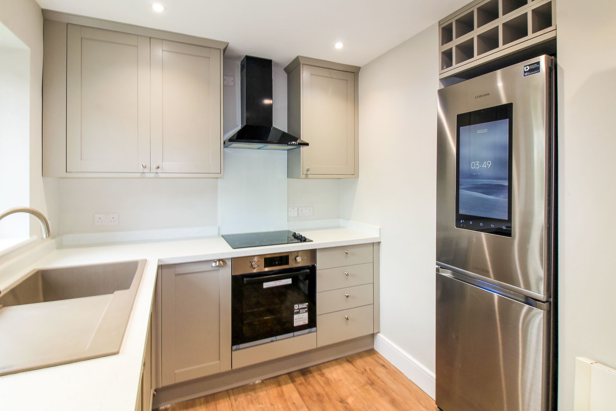 2 bedroom semi-detached bungalow For Sale in Solihull - Photograph 4.