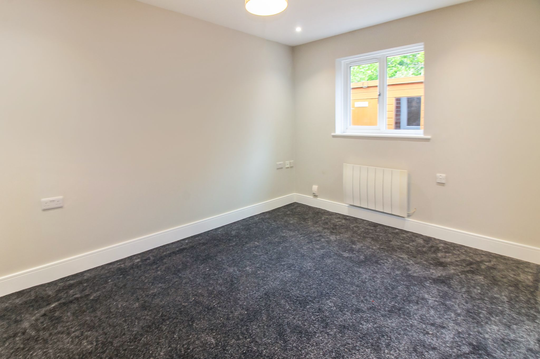 2 bedroom semi-detached bungalow For Sale in Solihull - Photograph 7.