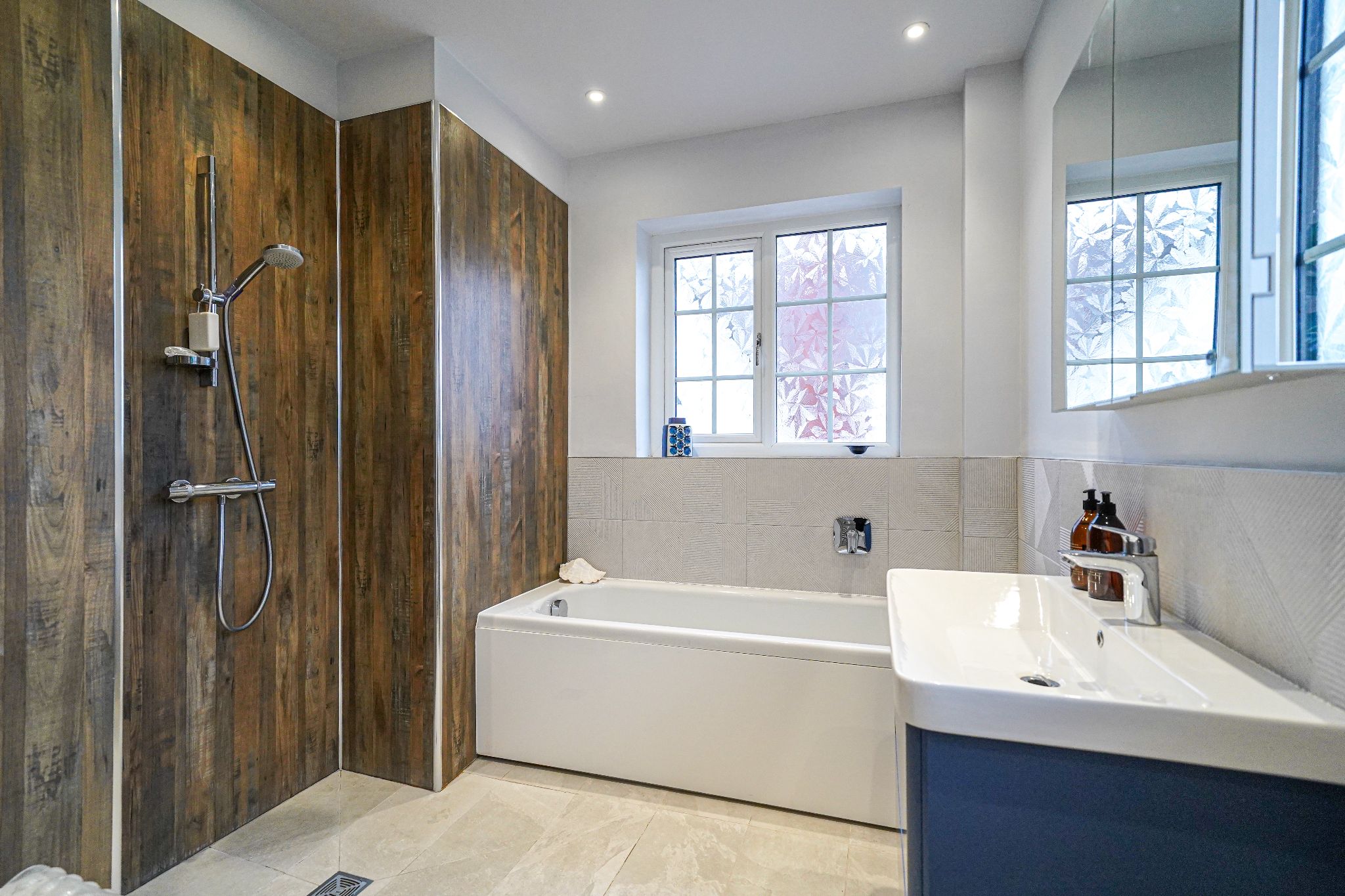 4 bedroom detached house For Sale in Solihull - Photograph 17.