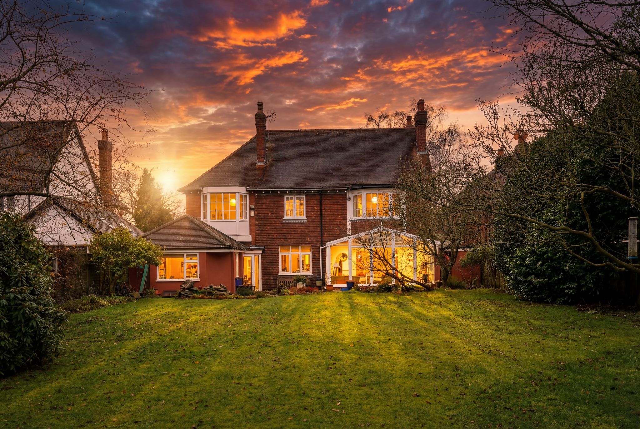 4 bedroom detached house For Sale in Solihull - Photograph 25.