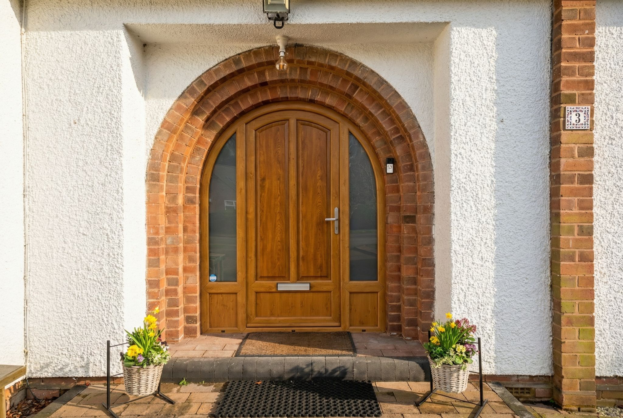 4 bedroom detached house For Sale in Solihull - Property photograph.
