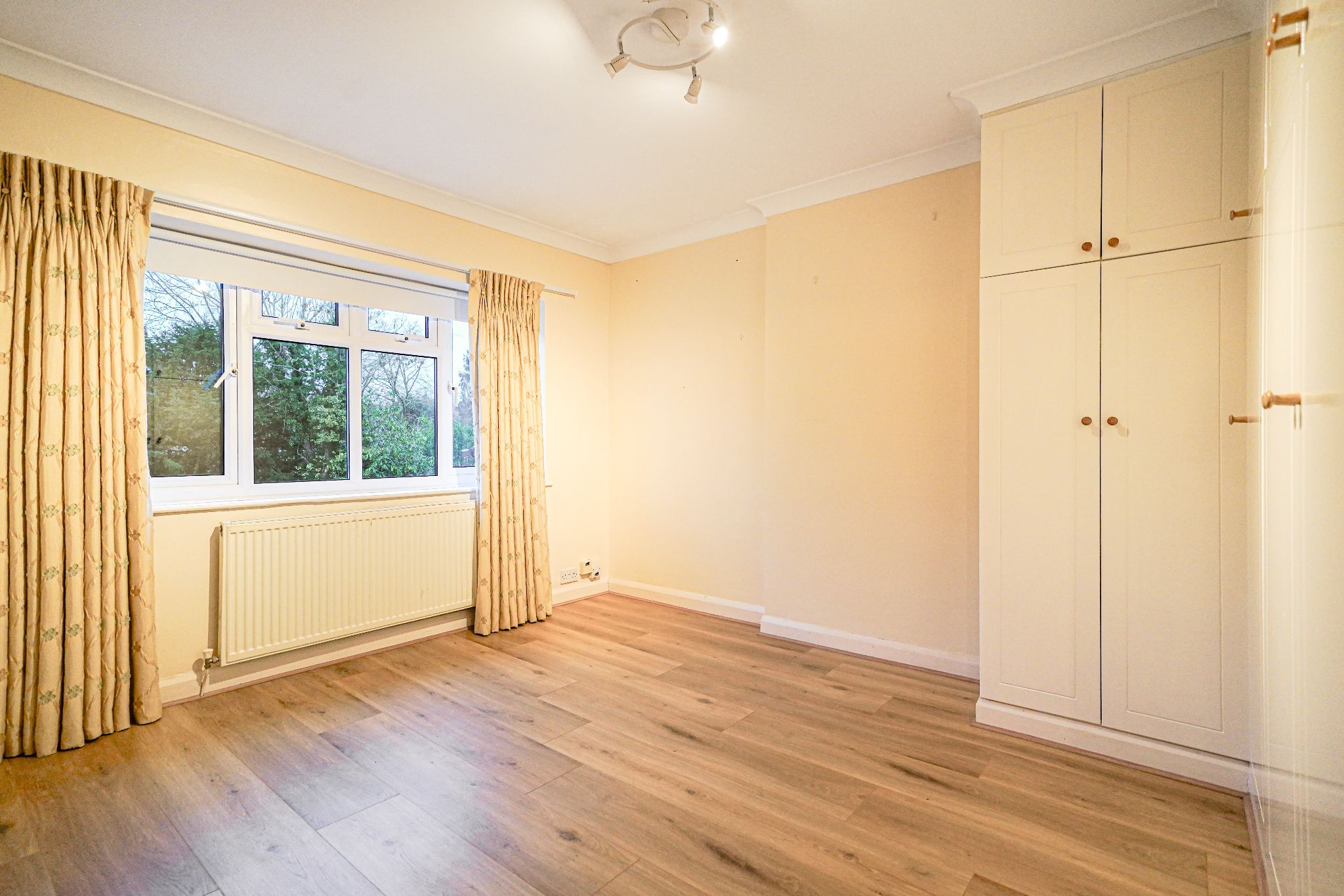 3 bedroom semi-detached house To Let in Solihull - Photograph 8.