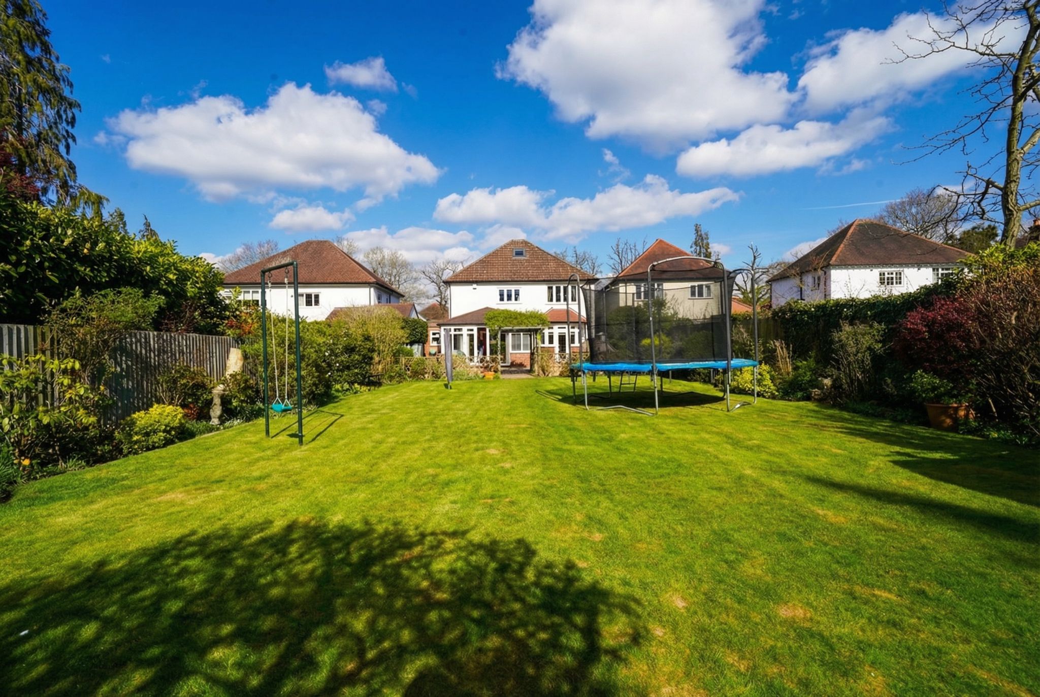 4 bedroom detached house For Sale in Solihull - Photograph 18.
