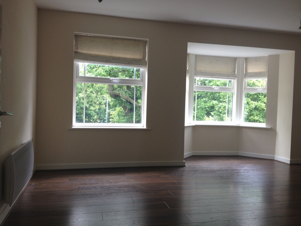 2 bedroom apartment flat/apartment To Let in Solihull - Photograph 3.