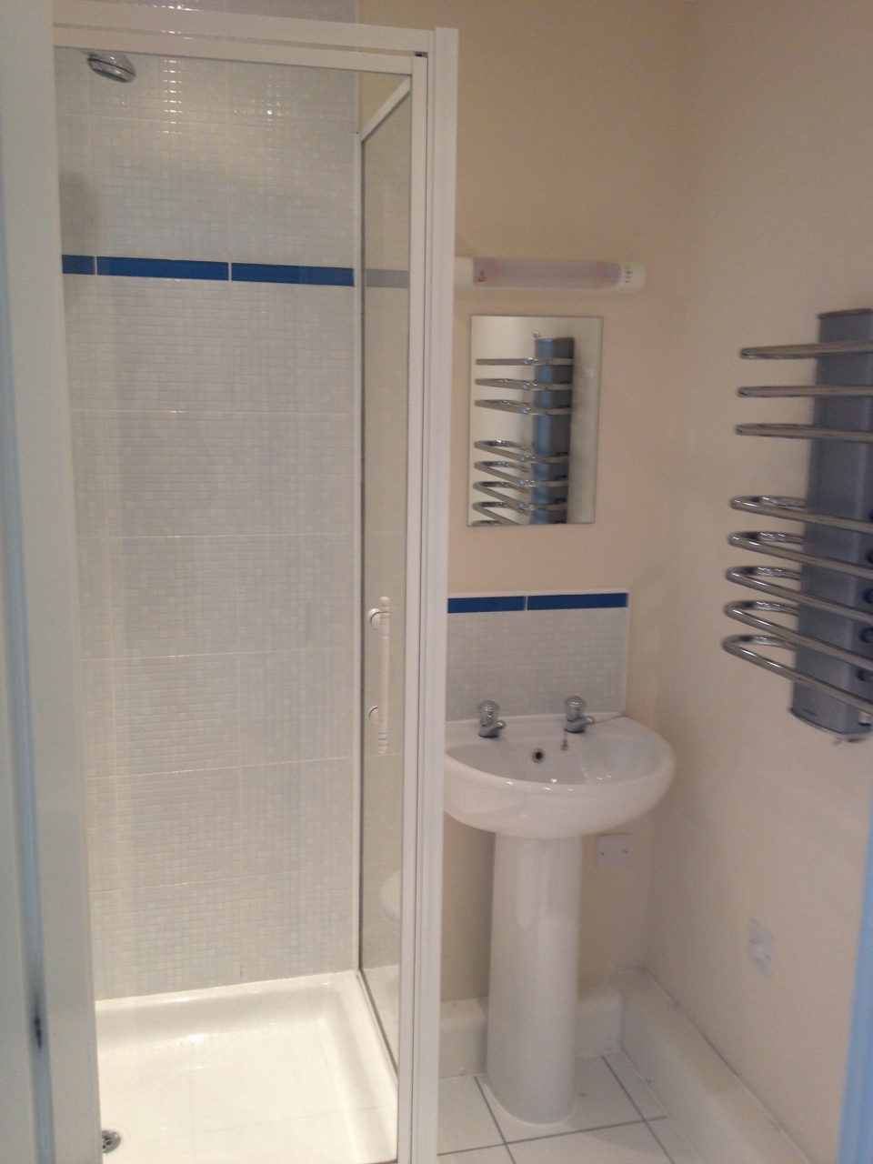 2 bedroom apartment flat/apartment To Let in Solihull - Photograph 10.