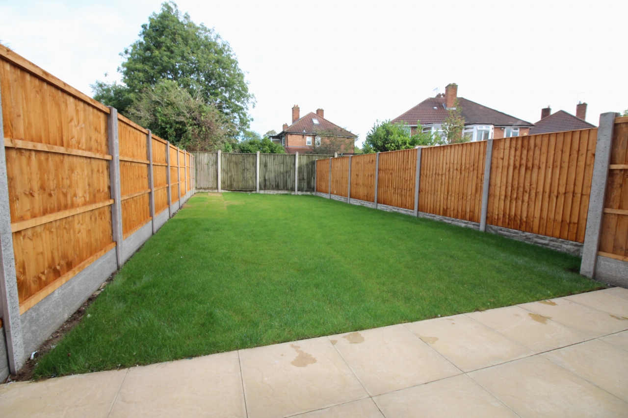 4 bedroom semi-detached house Let Agreed in Birmingham - Photograph 6.