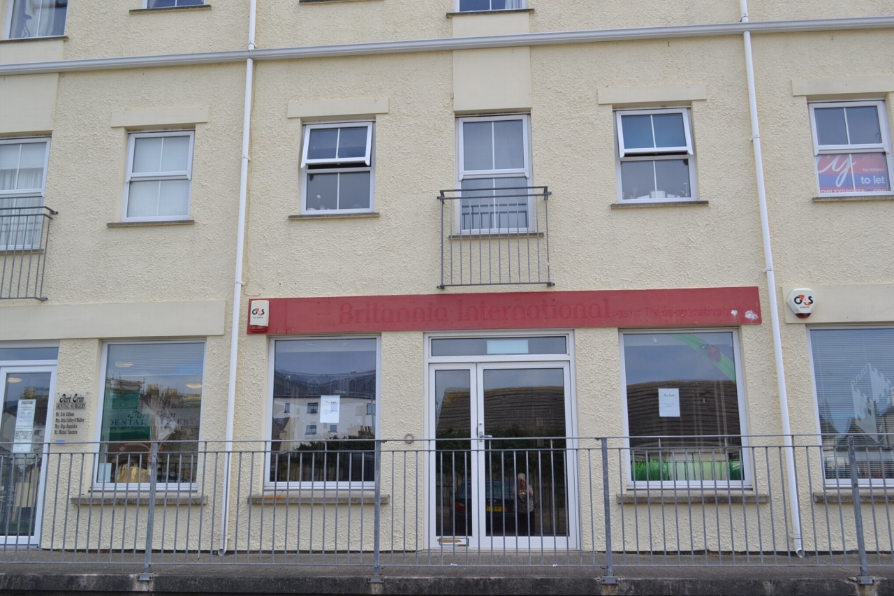 Office For Sale in Port Erin - Photograph 1